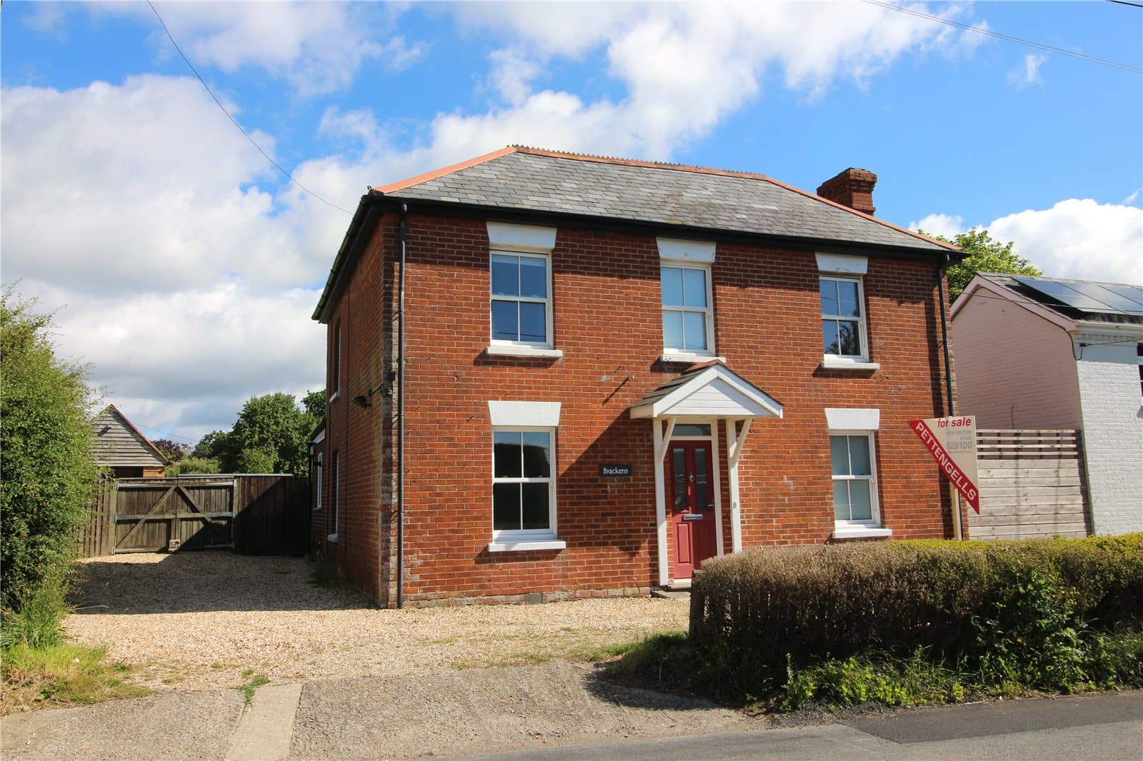 Bashley Cross Road, Bashley, New Milton, Hampshire, BH25 5SY