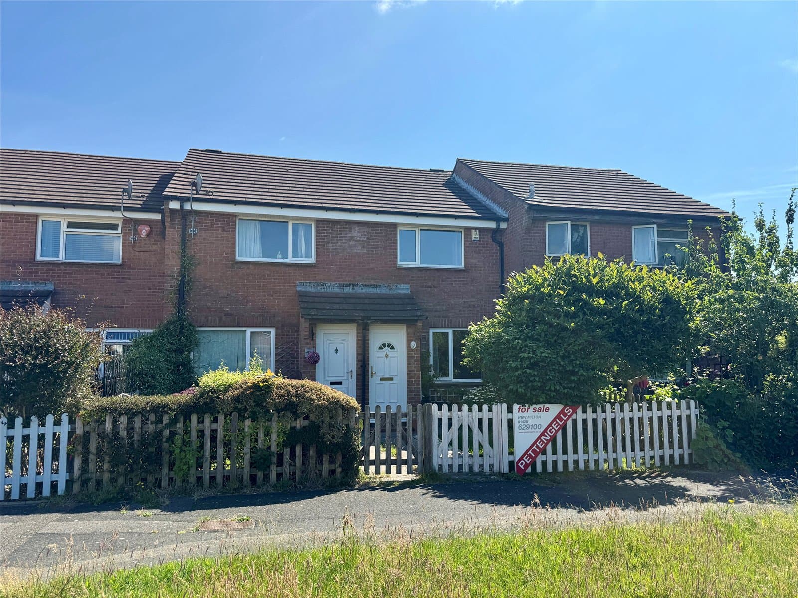 Carisbrooke Court, New Milton, Hampshire, BH25 5UE