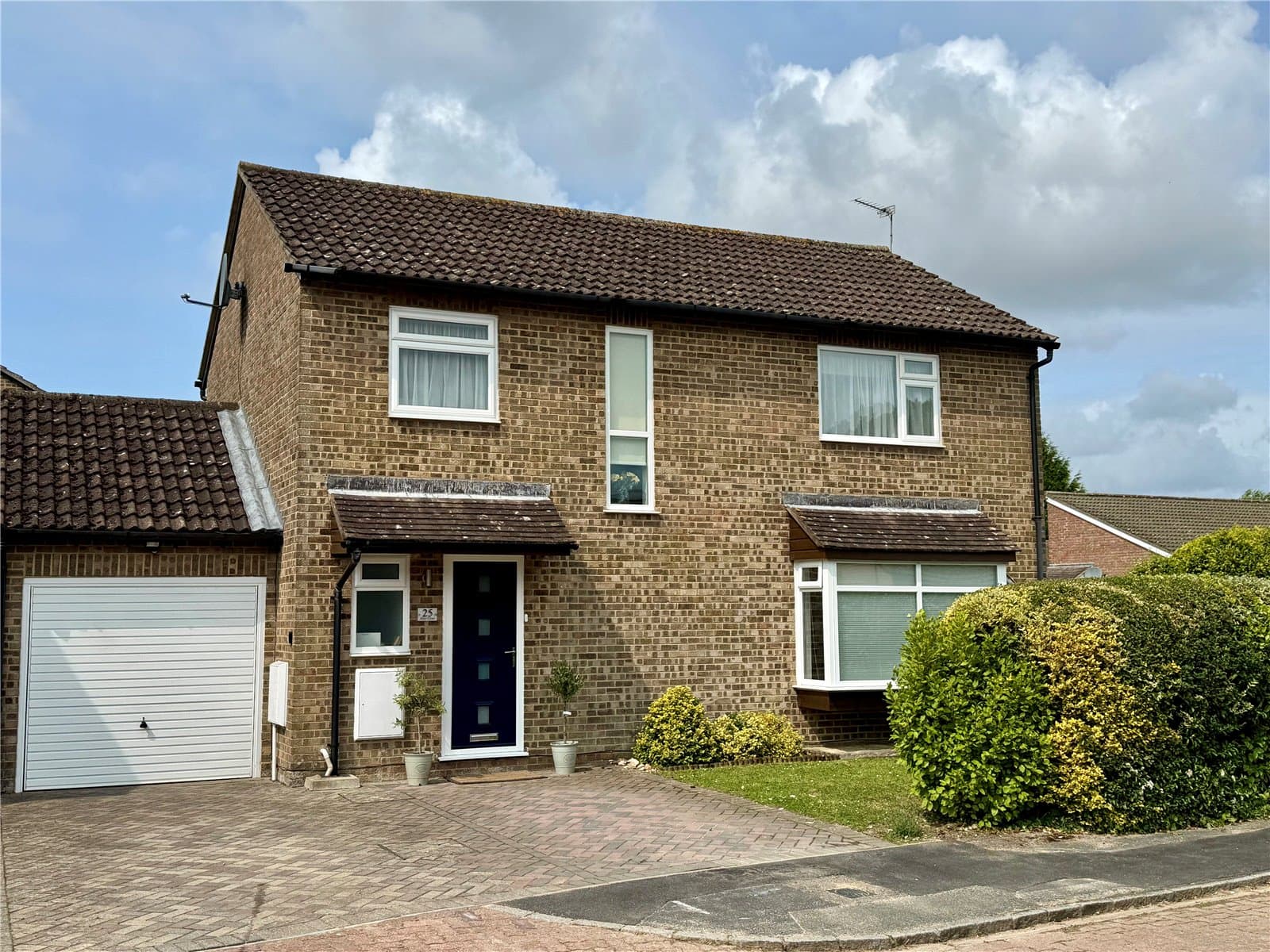 Blair Close, New Milton, Hampshire, BH25 5UP