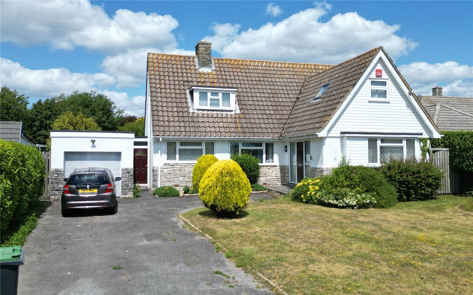 Montagu Road, Highcliffe, Christchurch, Dorset, BH23 5JX