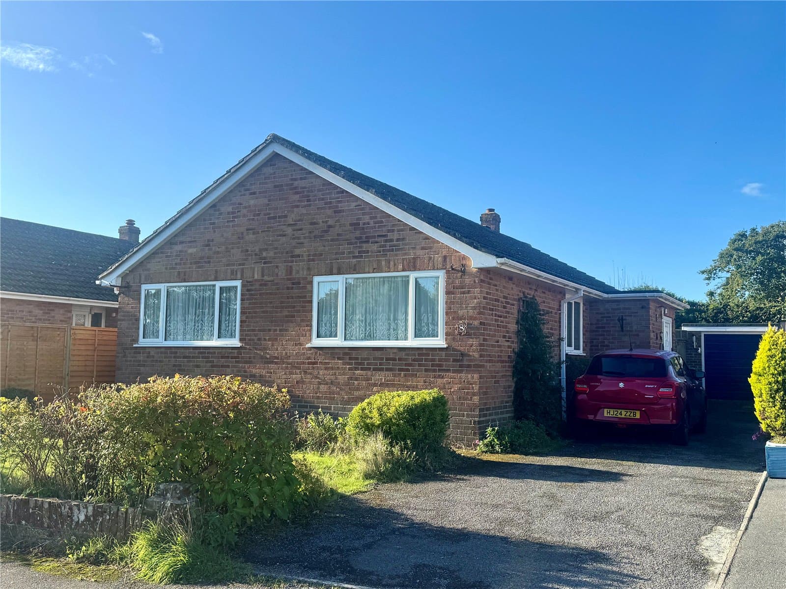 Queens Grove, New Milton, Hampshire, BH25 5DA