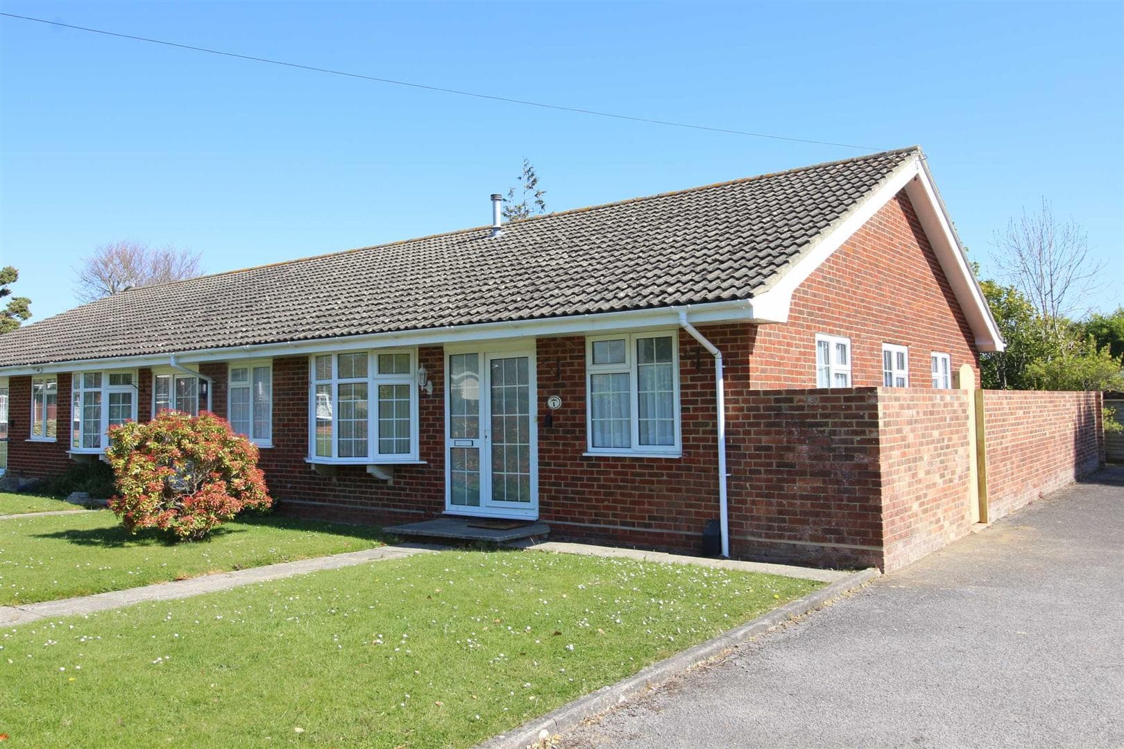 Shenstone Court, Barton Court Road, New Milton, Hampshire, BH25 6PD