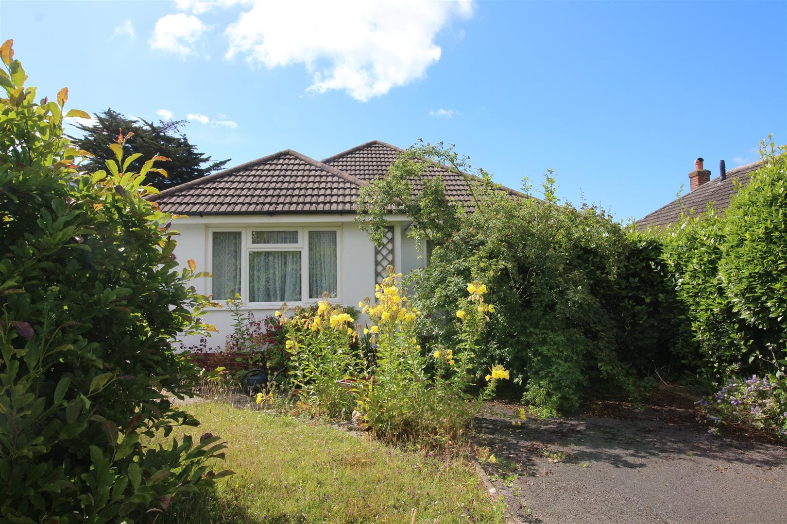 Hazelwood Avenue, New Milton, Hampshire, BH25 5LZ