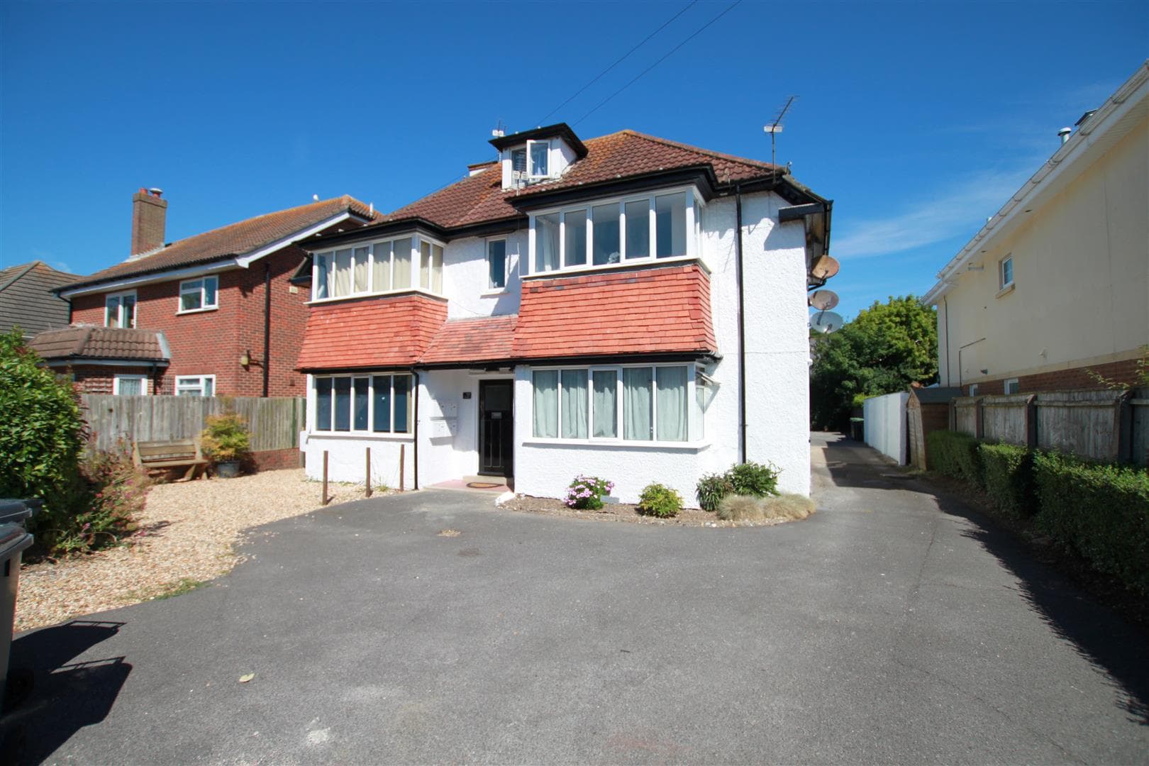 17 Stuart Road, Highcliffe, Highcliffe, Dorset, BH23 5JS