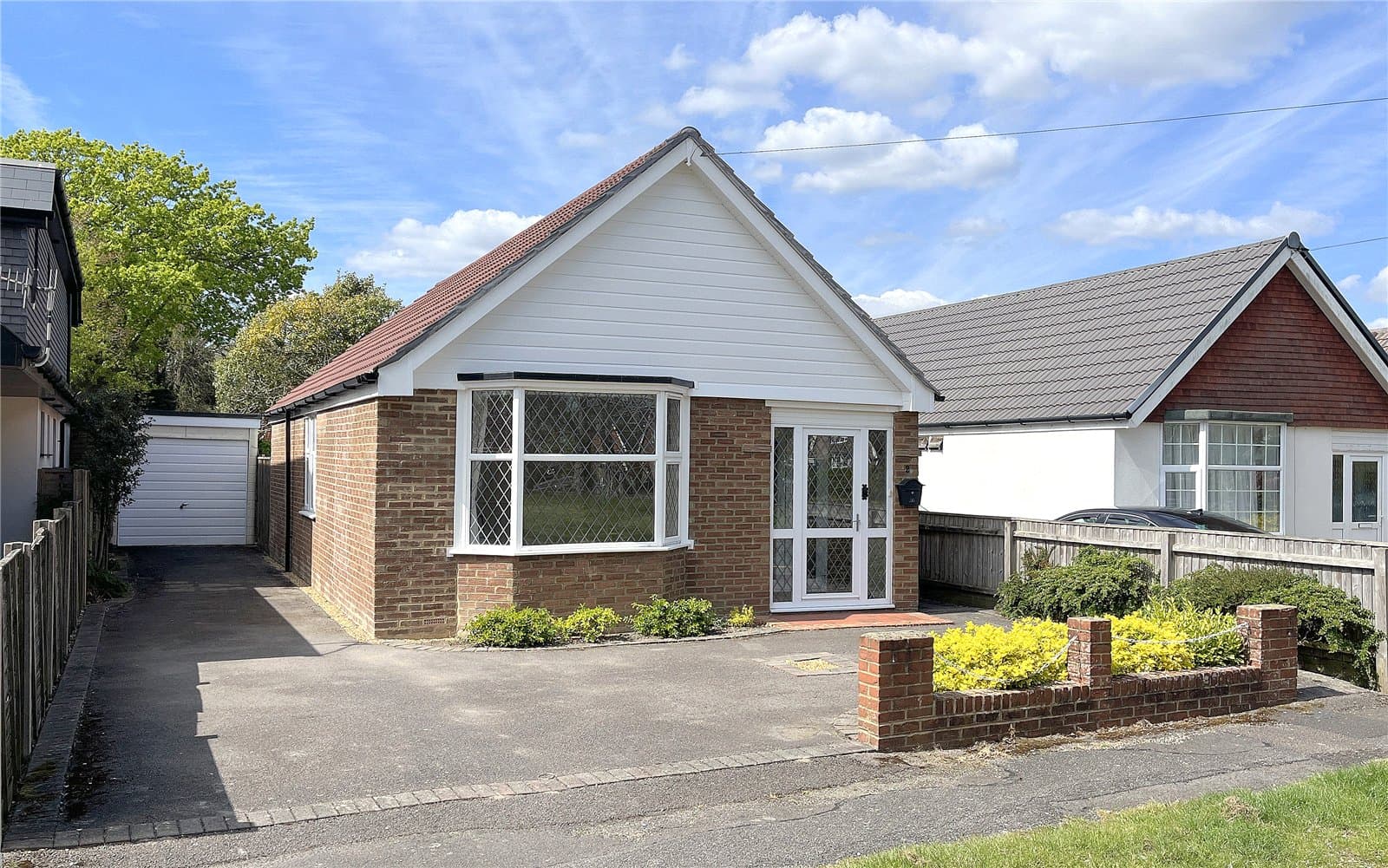 Bure Close, Friars Cliff, Christchurch, Dorset, BH23 4EE