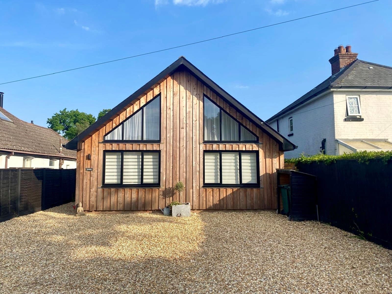 St. Johns Road, Bashley, Hampshire, BH25 5SB