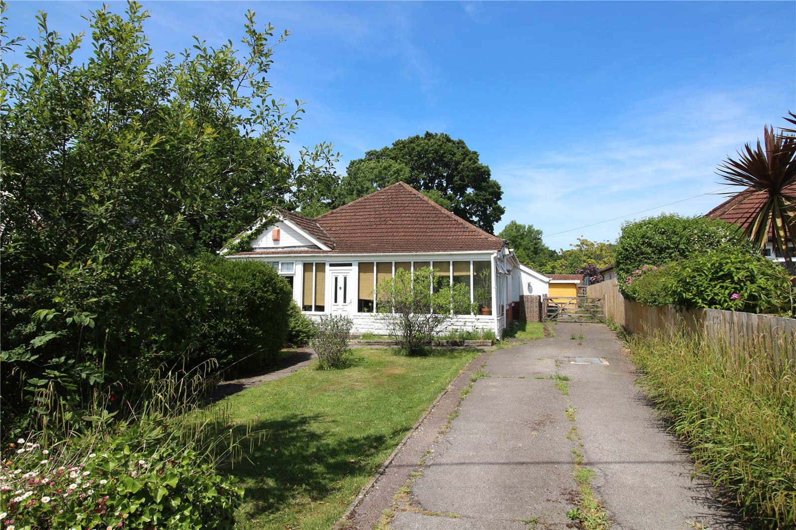 Manor Road, New Milton, Hampshire, BH25 5EH