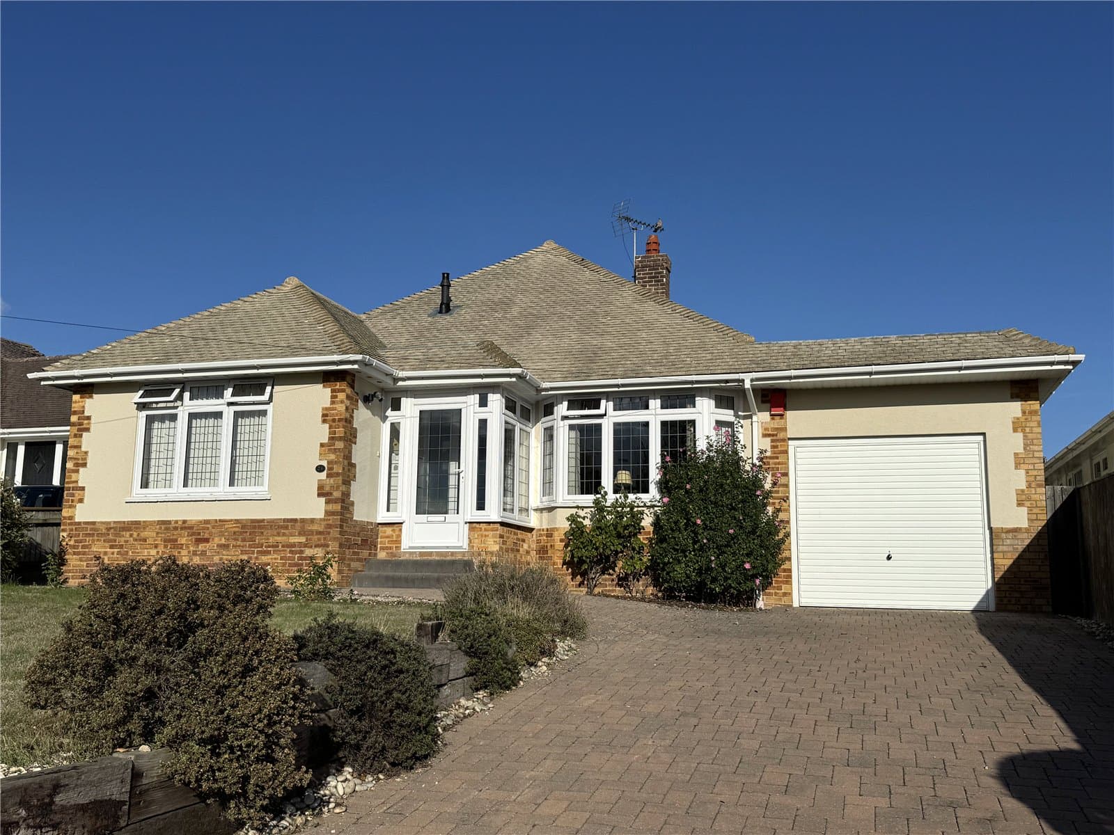 Farm Lane South, Barton On Sea, Hampshire, BH25 7BR