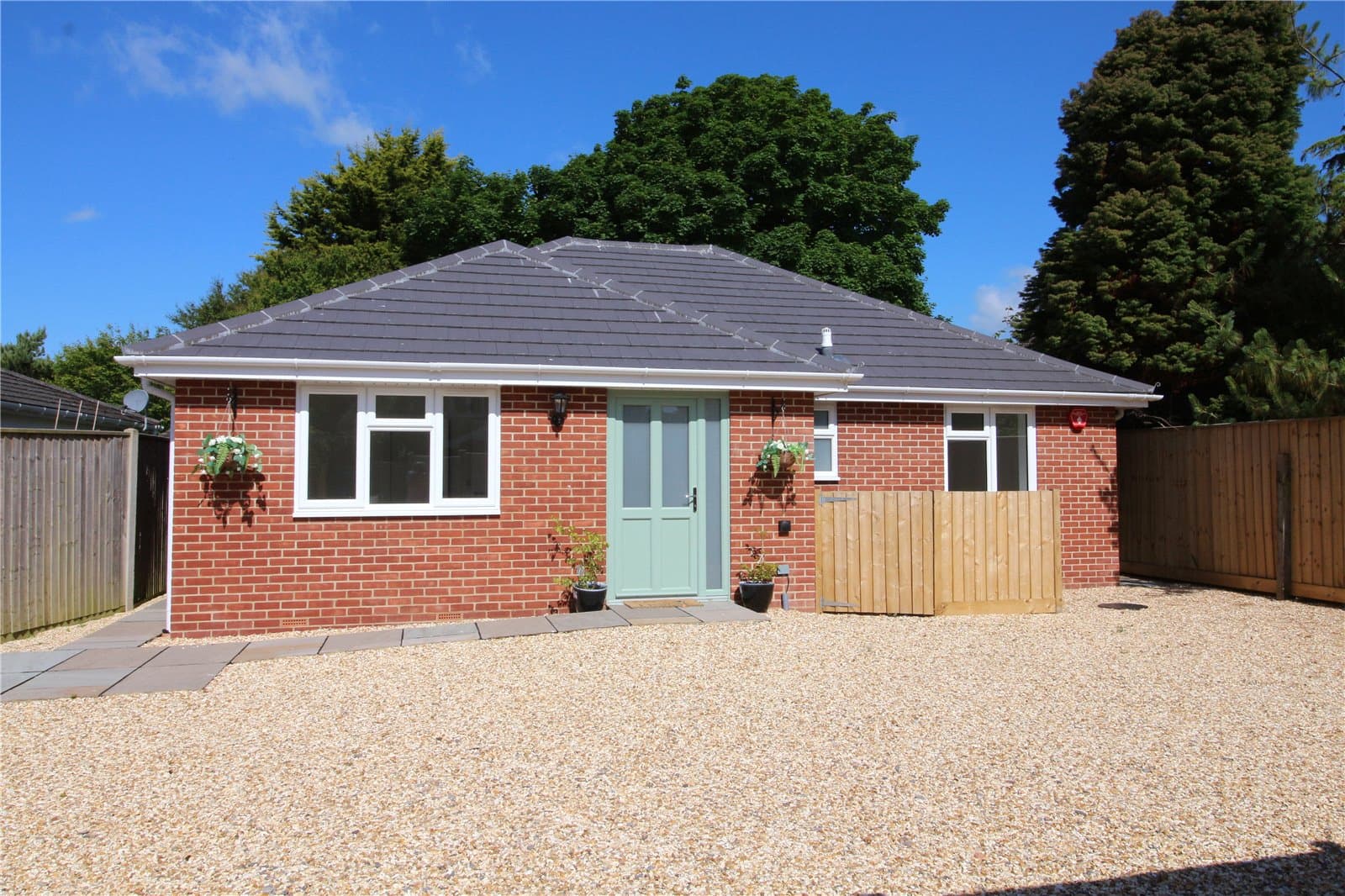 Albert Road, New Milton, Hampshire, BH25 6SP
