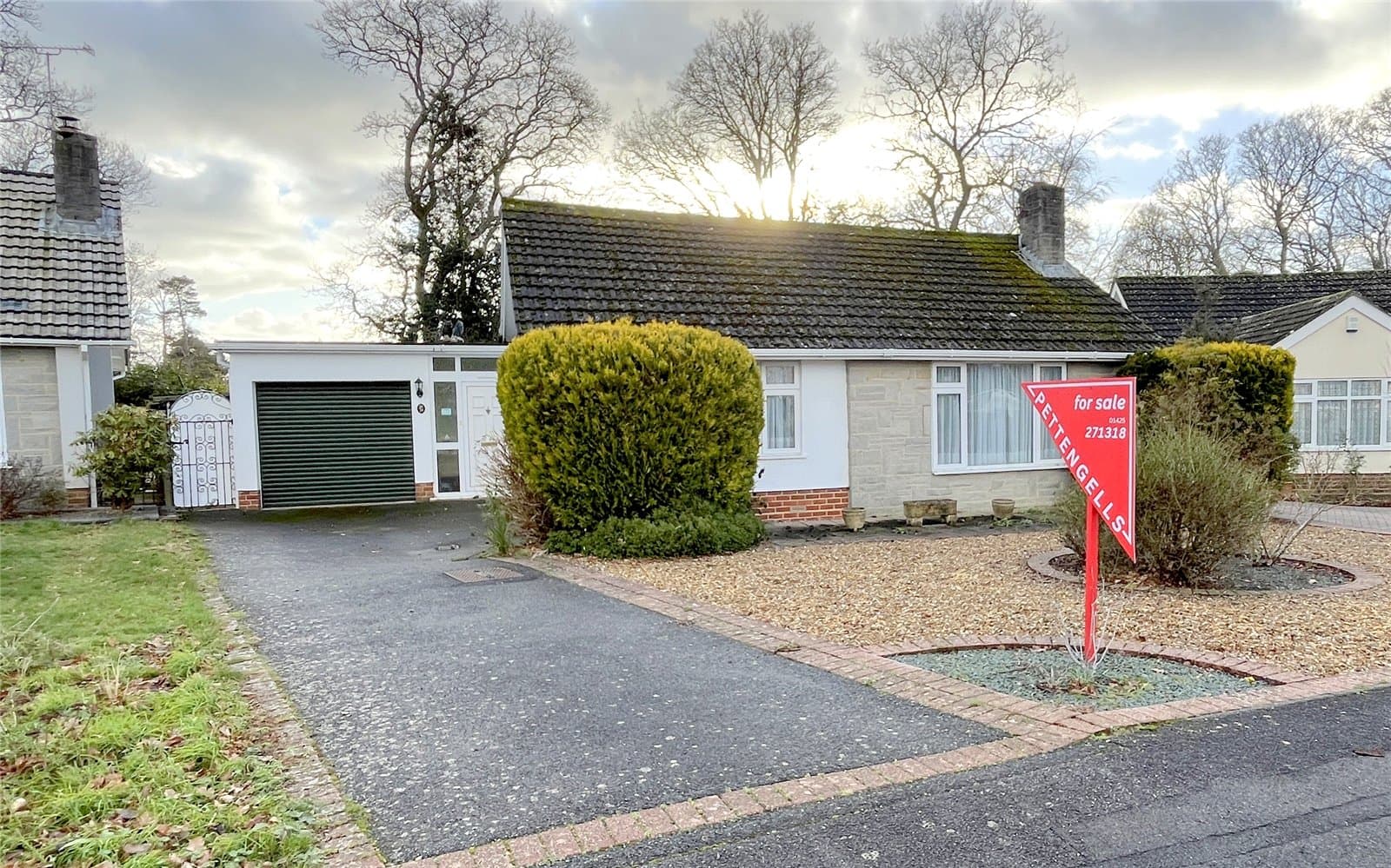 Dunbar Crescent, Highcliffe, Dorset, BH23 5RY