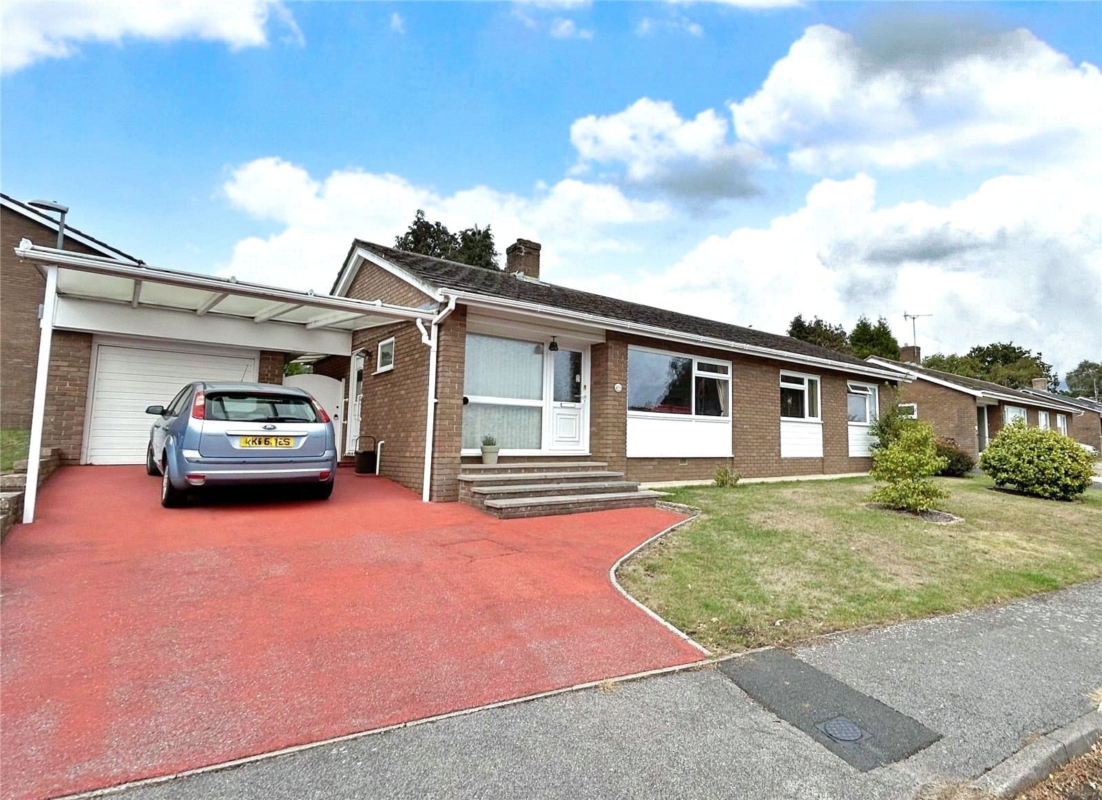 Preston Way, Highcliffe, Christchurch, Dorset, BH23 4QT
