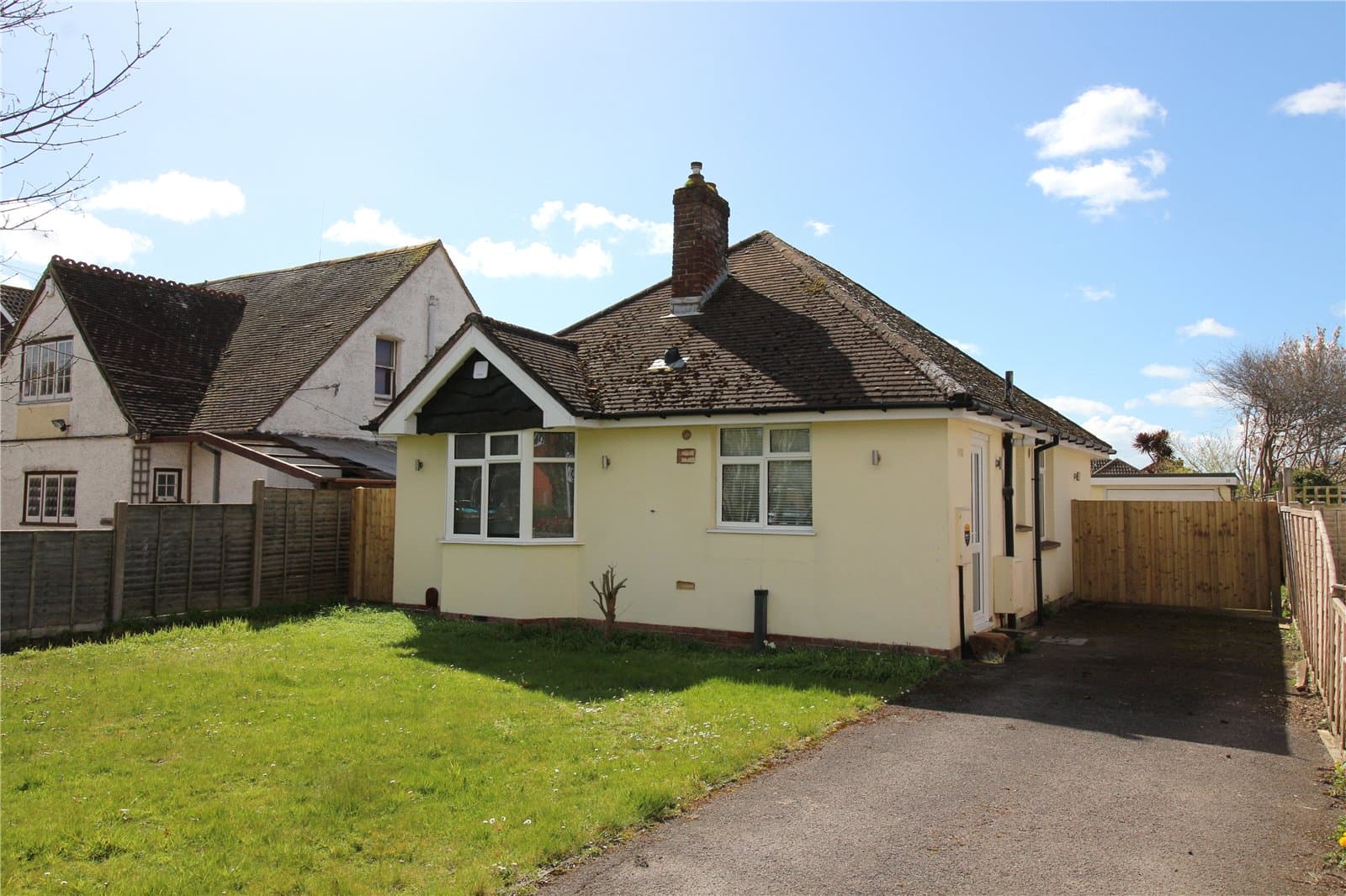 Elm Avenue, New Milton, Hampshire, BH25 6HE