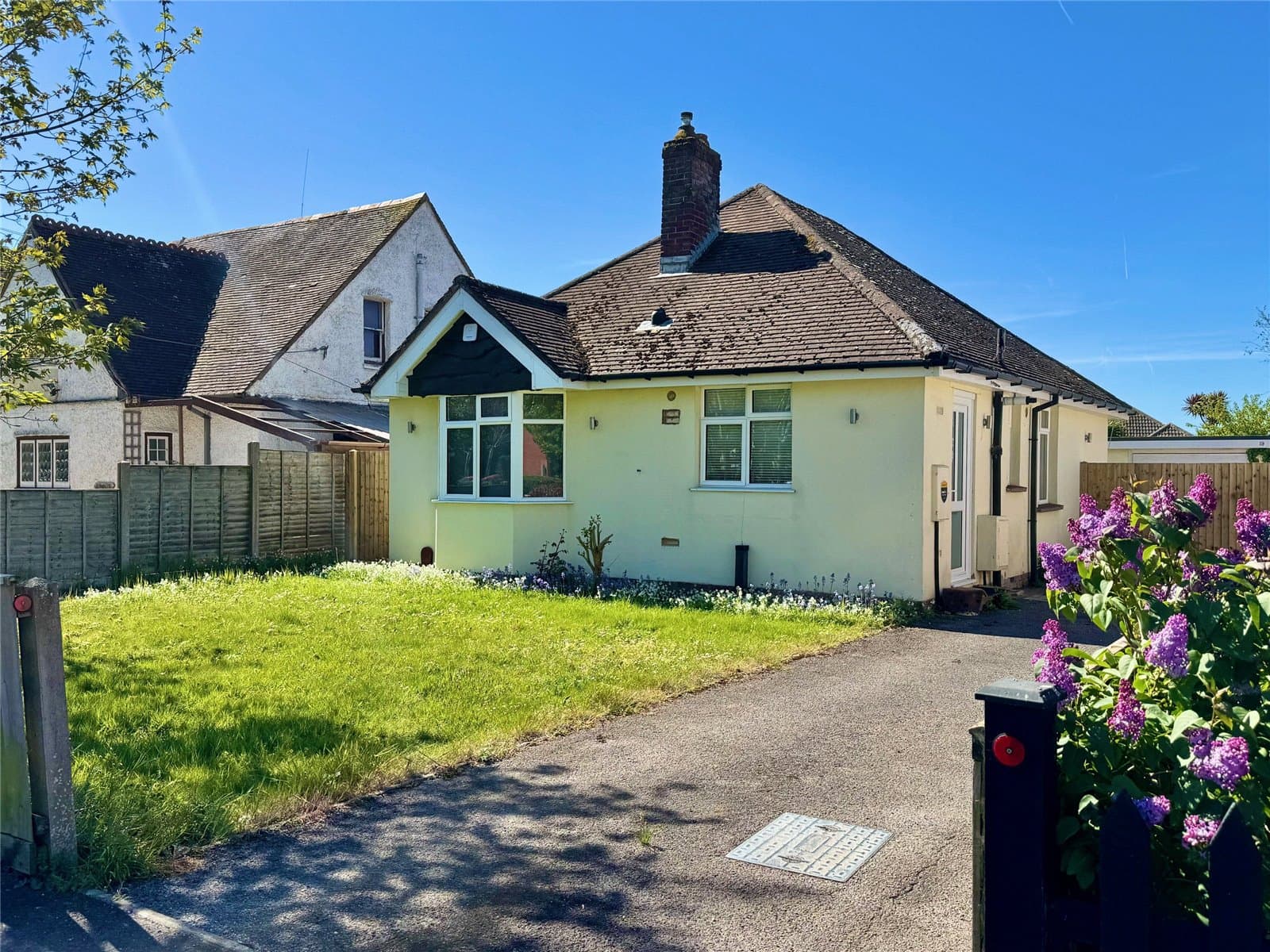 Elm Avenue, New Milton, Hampshire, BH25 6HE