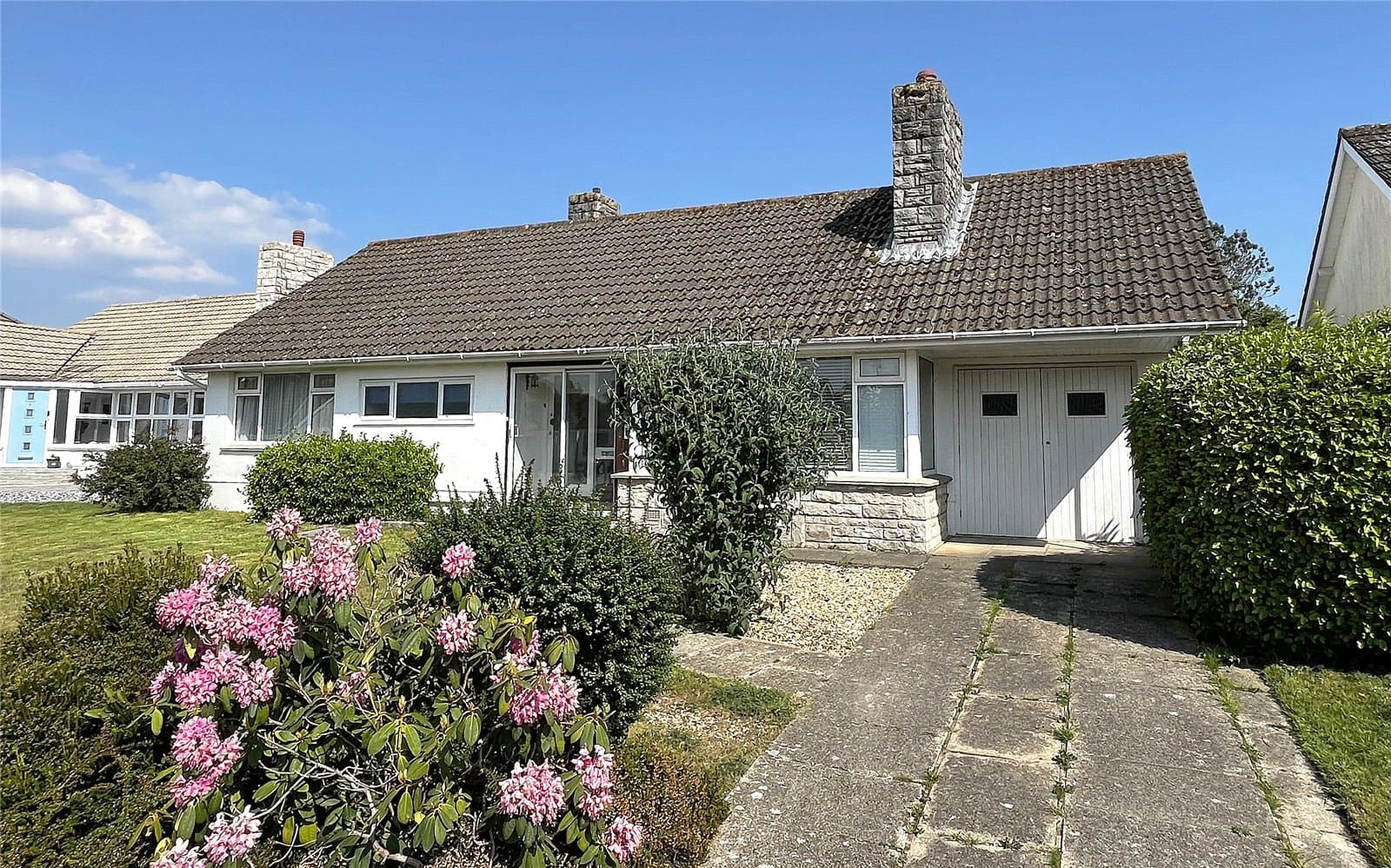 Felton Crescent, Highcliffe, Christchurch, Dorset, BH23 5AX