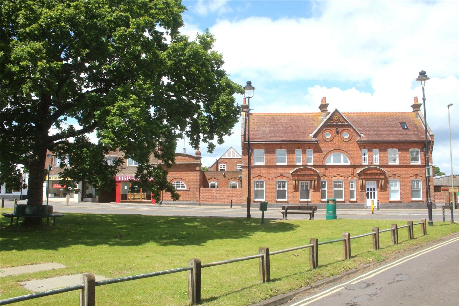 The George, Christchurch Road, New Milton, Hampshire, BH25 6QG