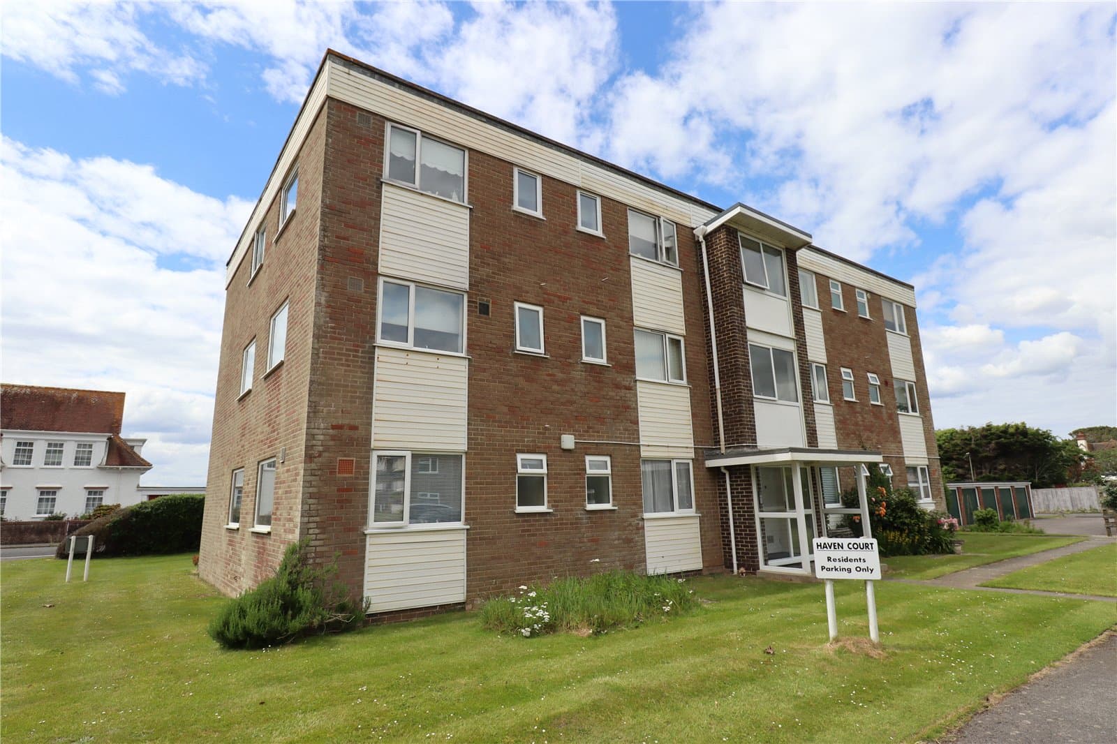 Cornwallis Road, Milford On Sea, Hampshire, SO41 0NJ