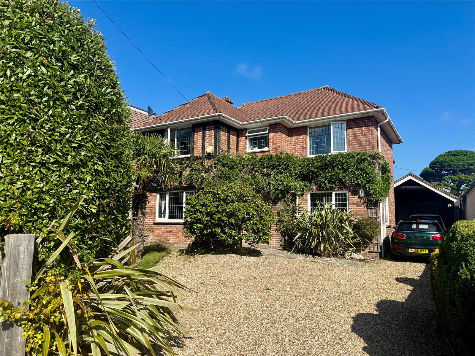 Vincent Road, New Milton, Hampshire, BH25 6SN