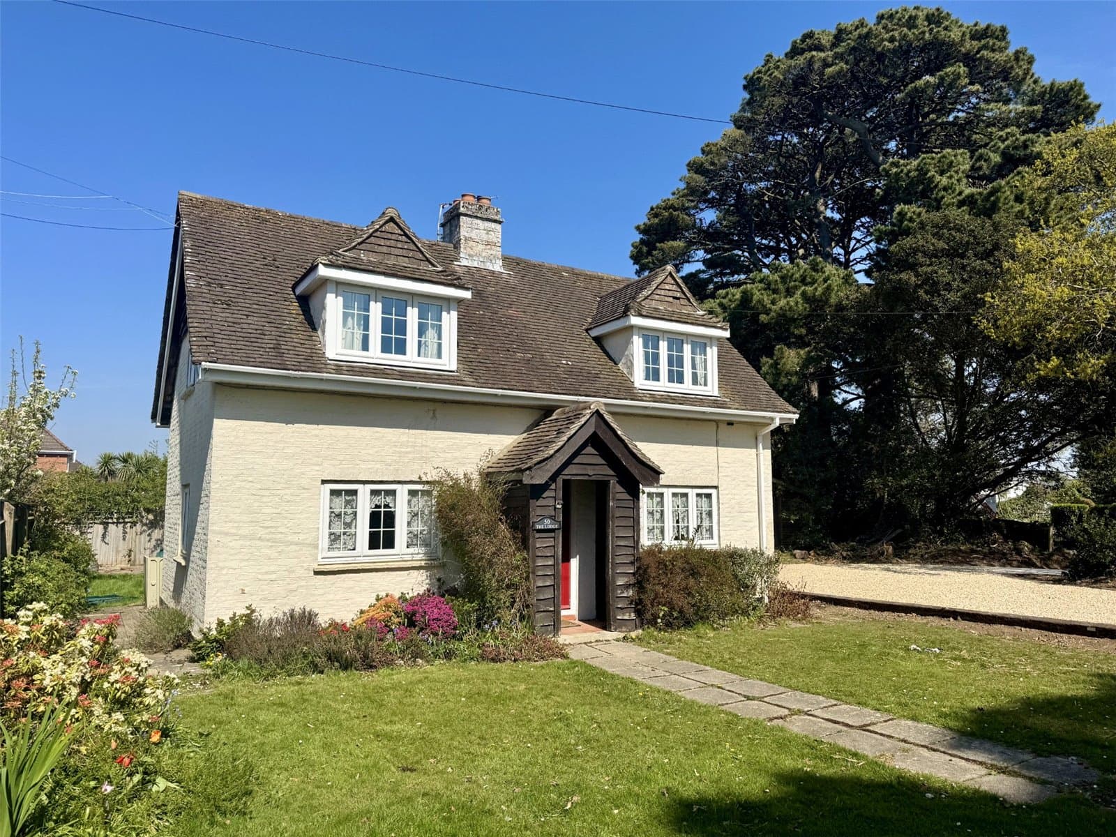 Becton Lane, Barton On Sea, Hampshire, BH25 7AG