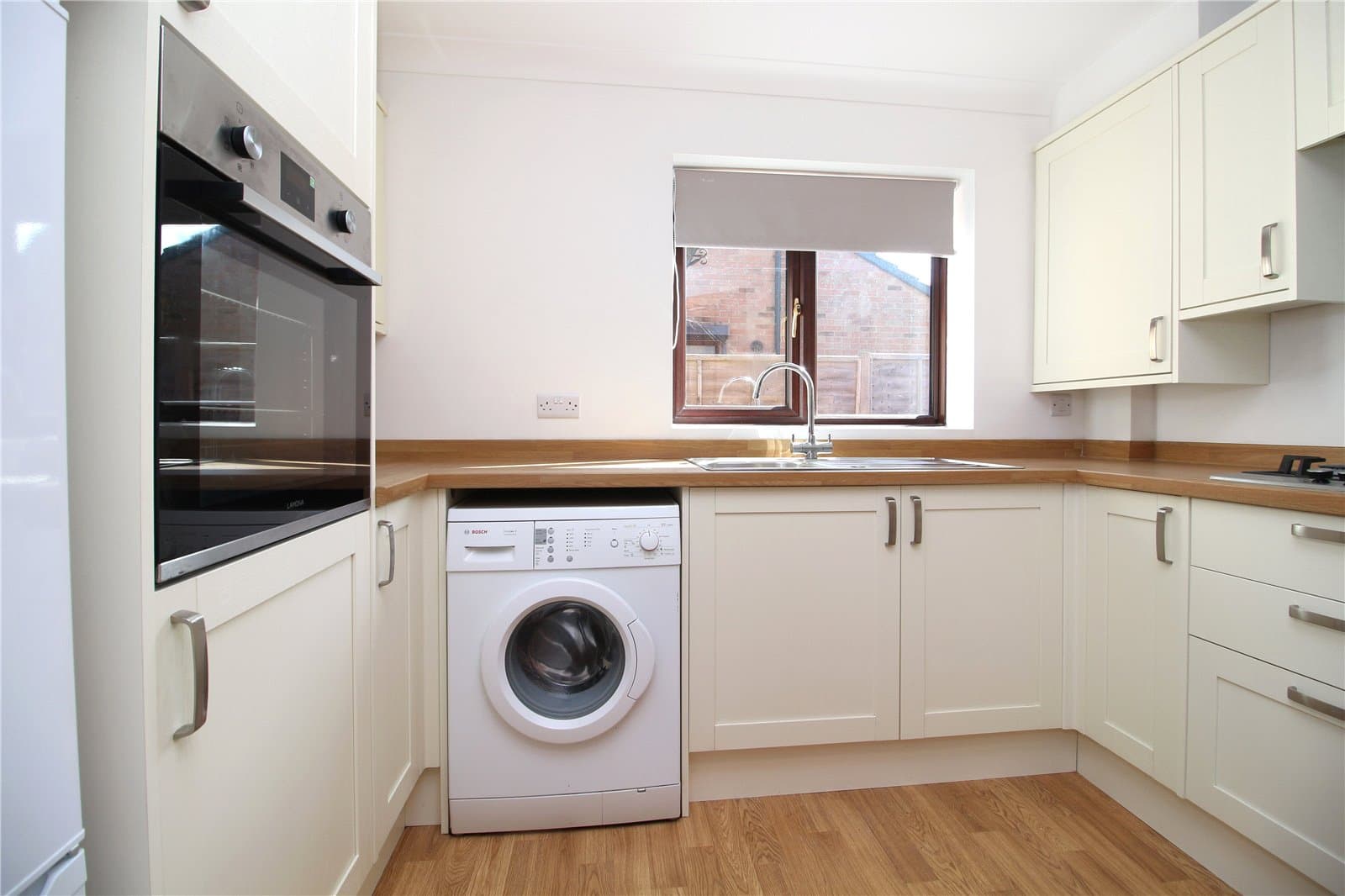 Caslake Close, New Milton, Hampshire, BH25 6PU