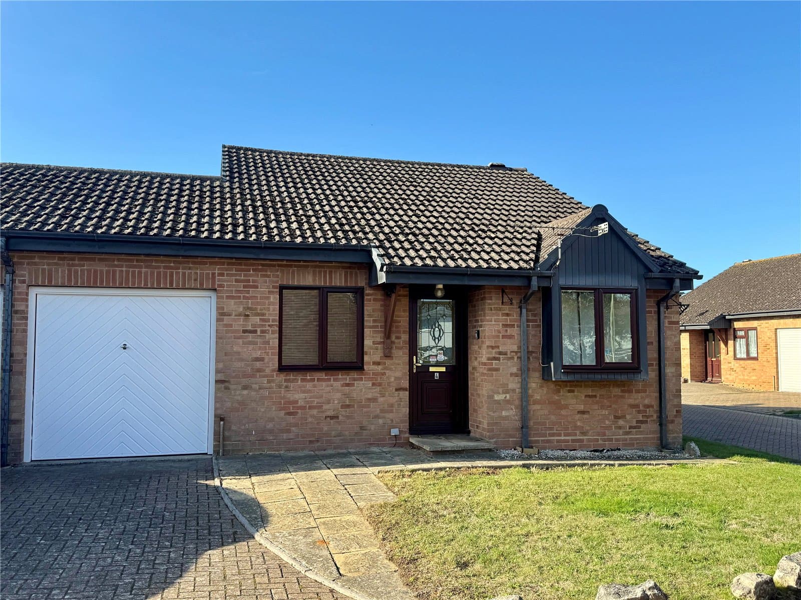 Caslake Close, New Milton, Hampshire, BH25 6PU