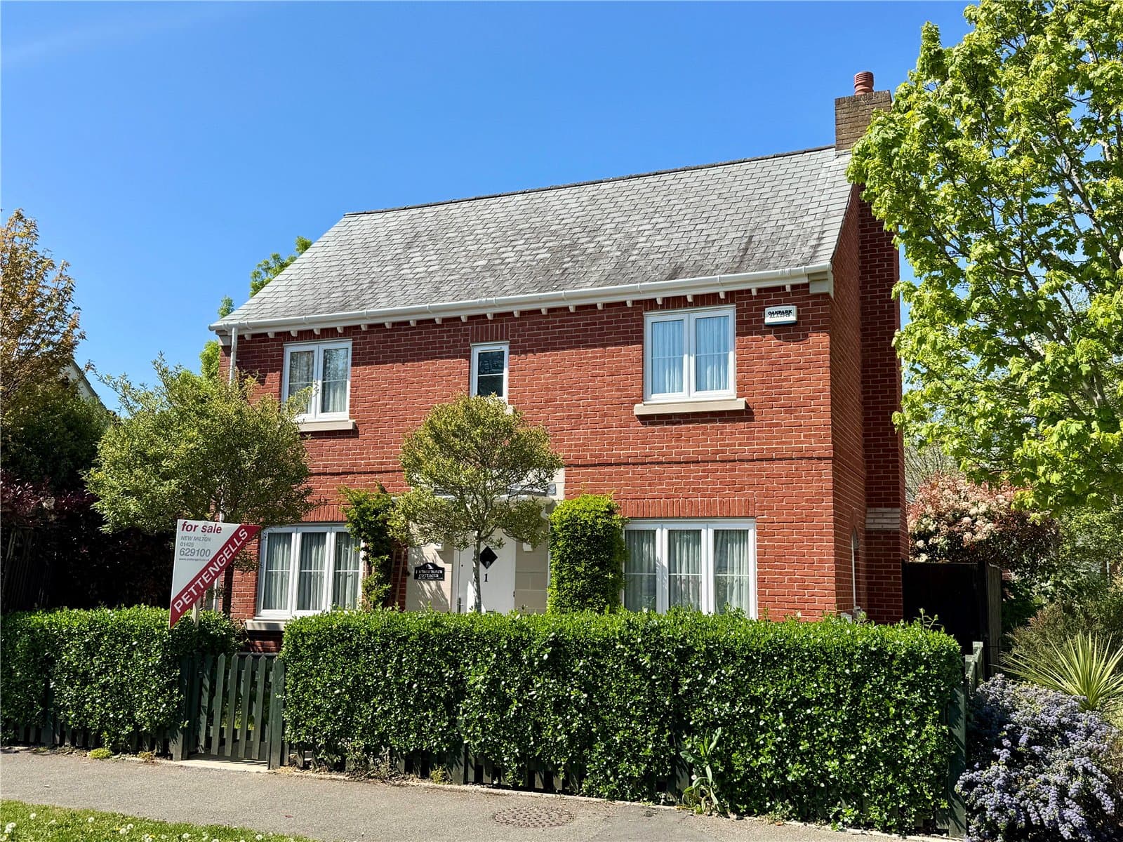Kingfisher Cottages, Southern Lane, Barton On Sea, Hampshire, BH25 7JB