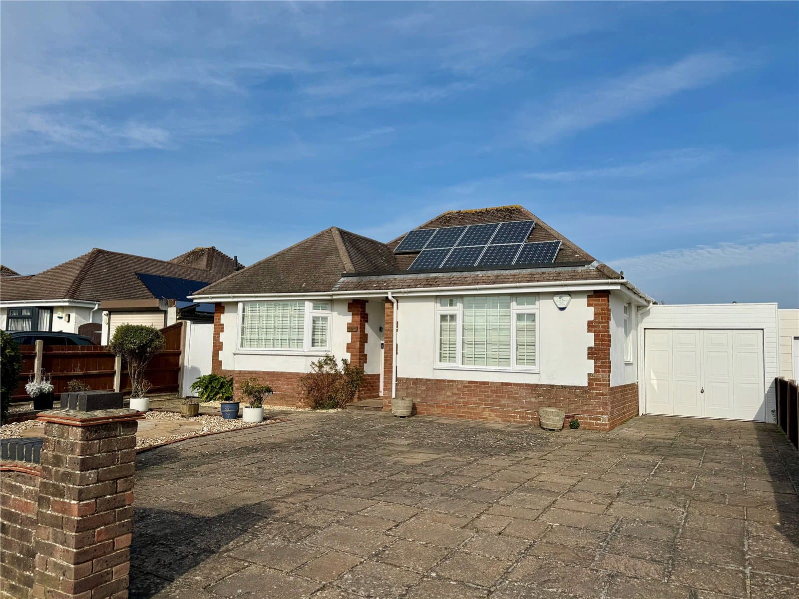 Hengistbury Road, Barton On Sea, Hampshire, BH25 7LT