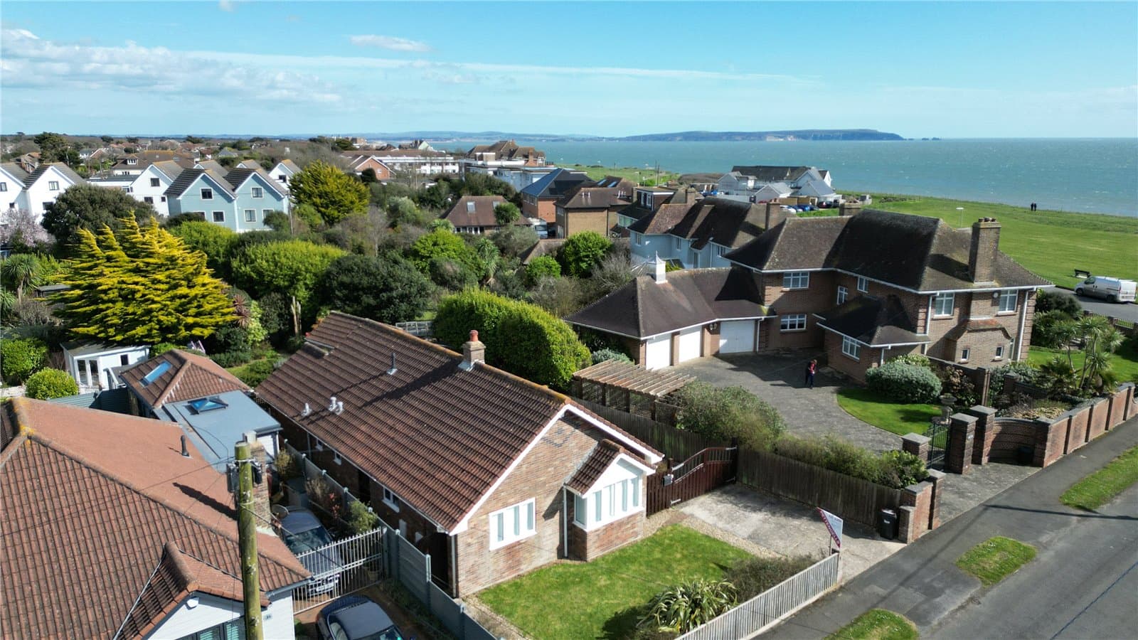 Cliffe Road, Barton On Sea, Hampshire, BH25 7PA