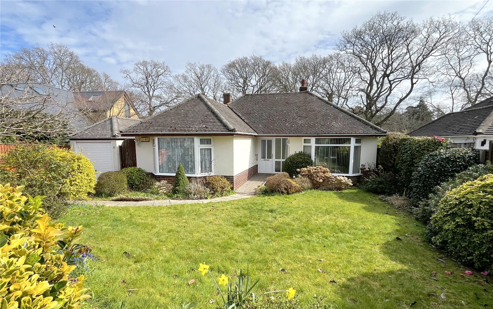 Smugglers Lane North, Highcliffe, Christchurch, Dorset, BH23 4NH