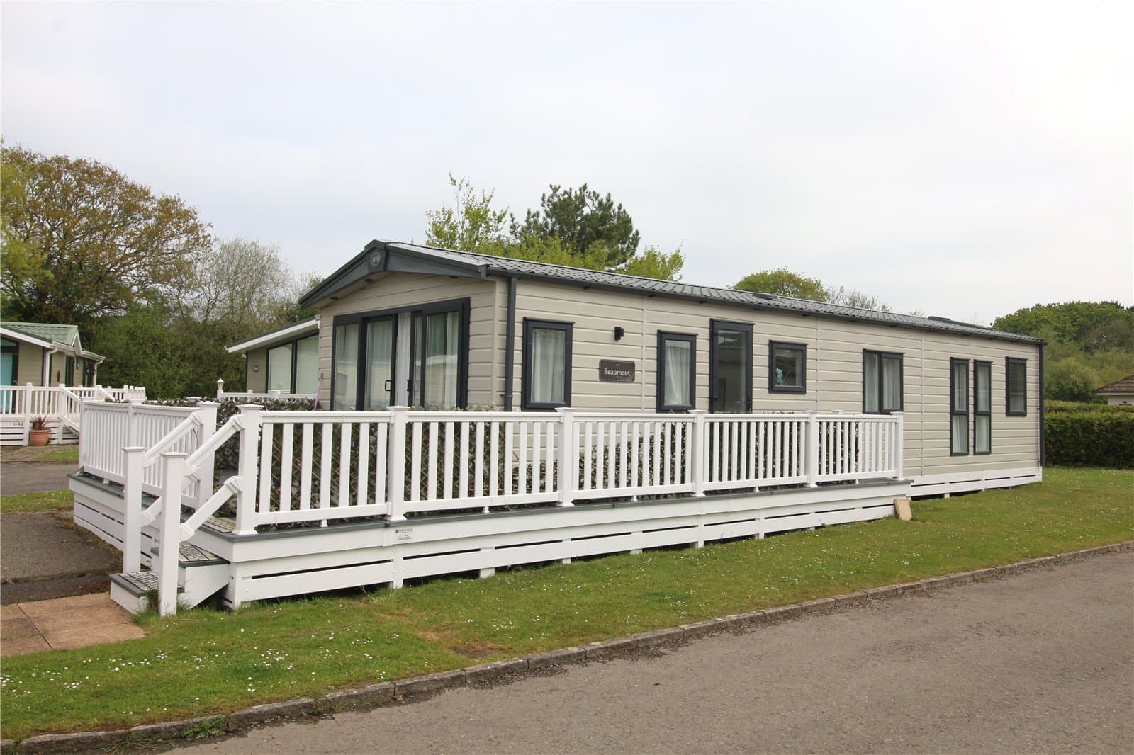 Shorefield Park, Near Milford On Sea, Hampshire, SO41 0LH