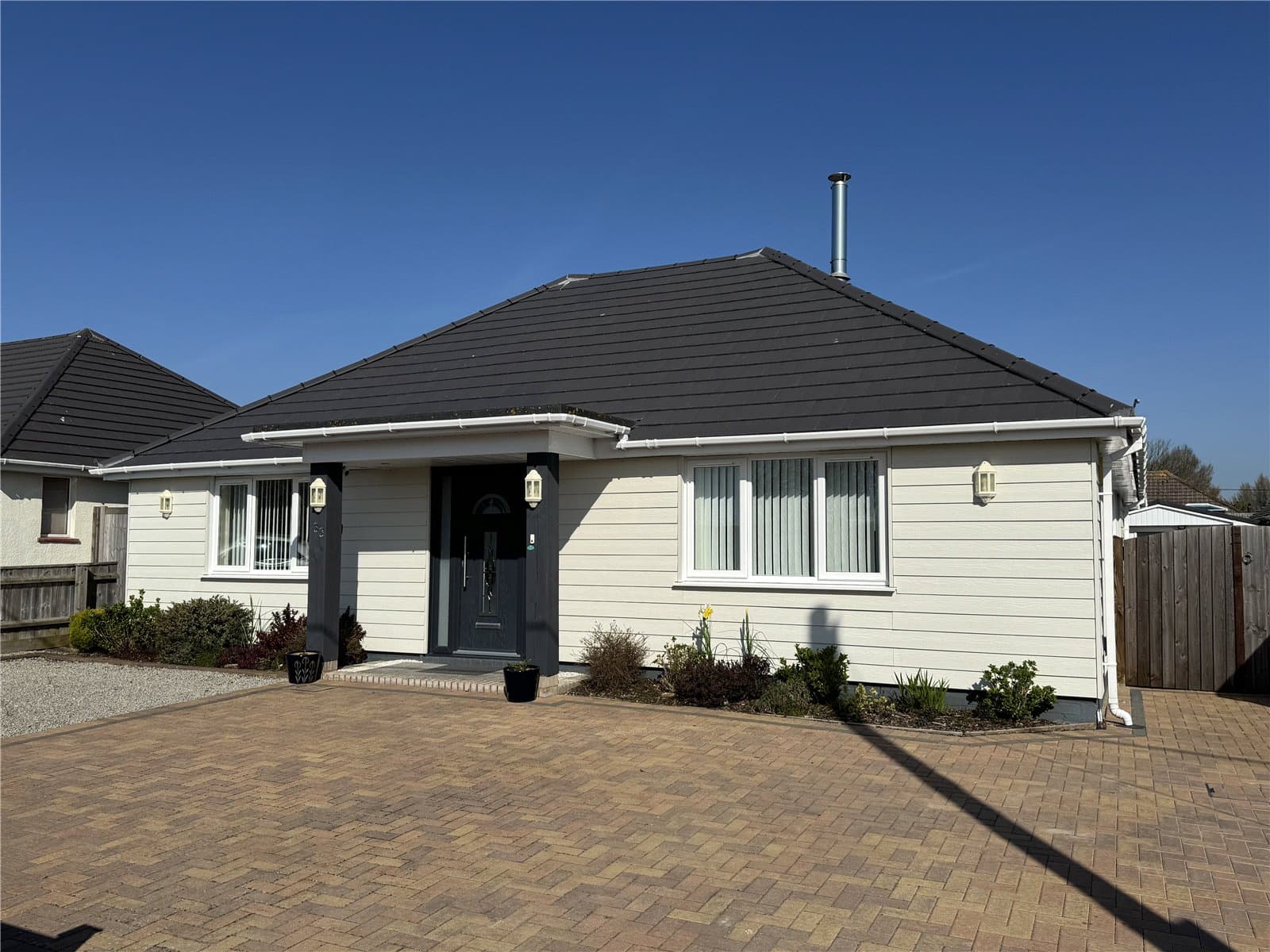 Heathwood Avenue, Barton On Sea, Hampshire, BH25 7LW