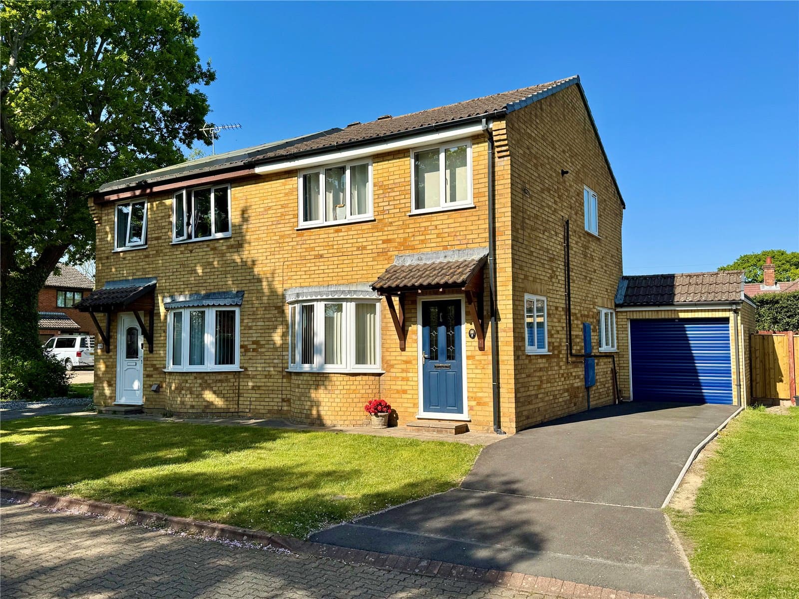Sycamore Road, Hordle, Hampshire, SO41 0YF