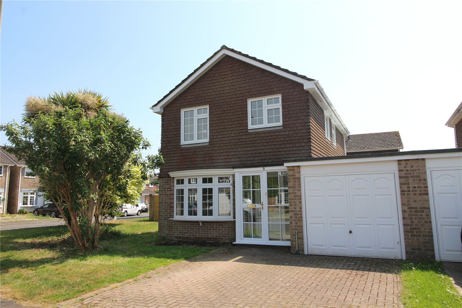 Pamplyn Close, Lymington, Hampshire, SO41 9LD