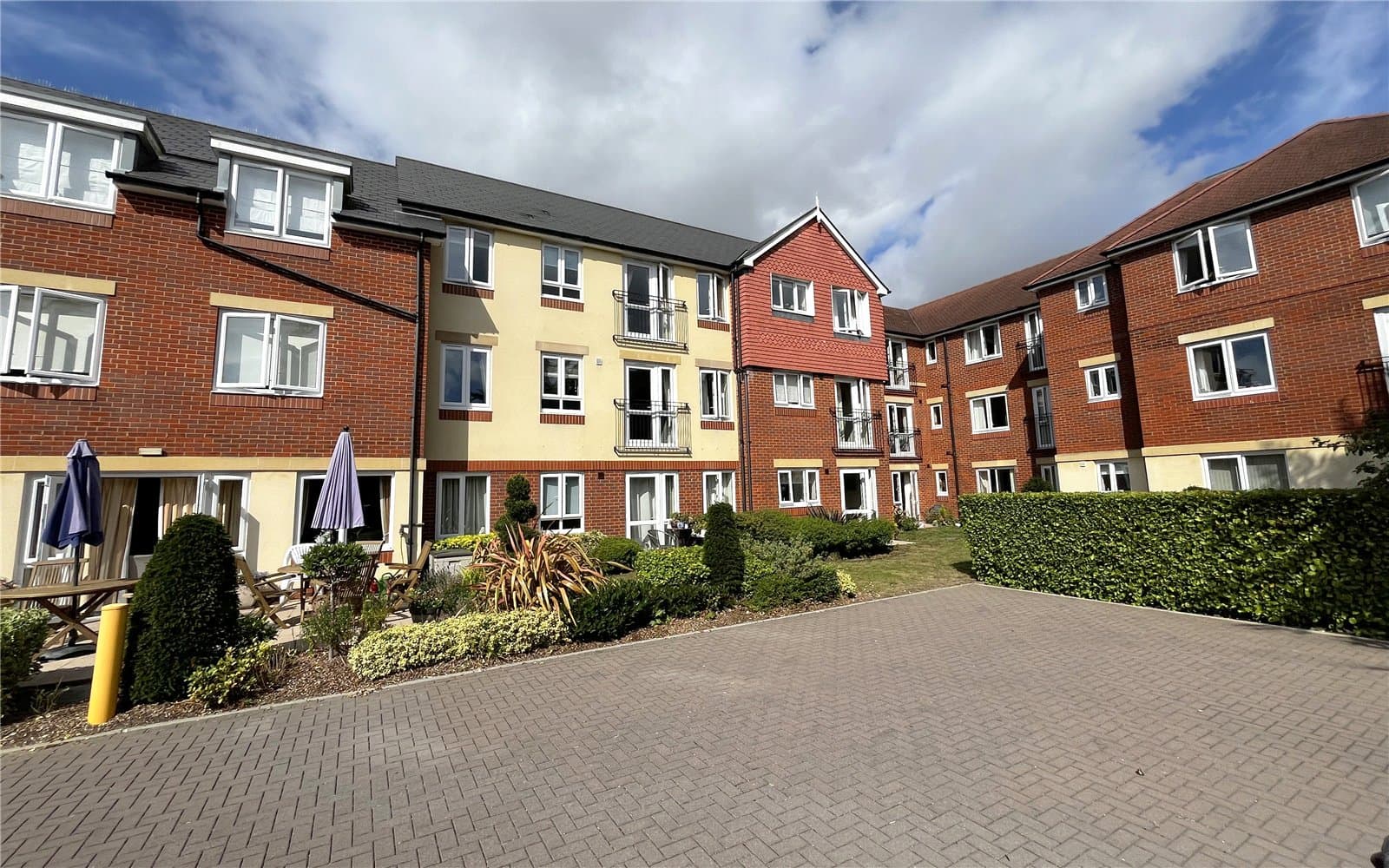 Stuart Road, Highcliffe, Christchurch, Dorset, BH23 5FP