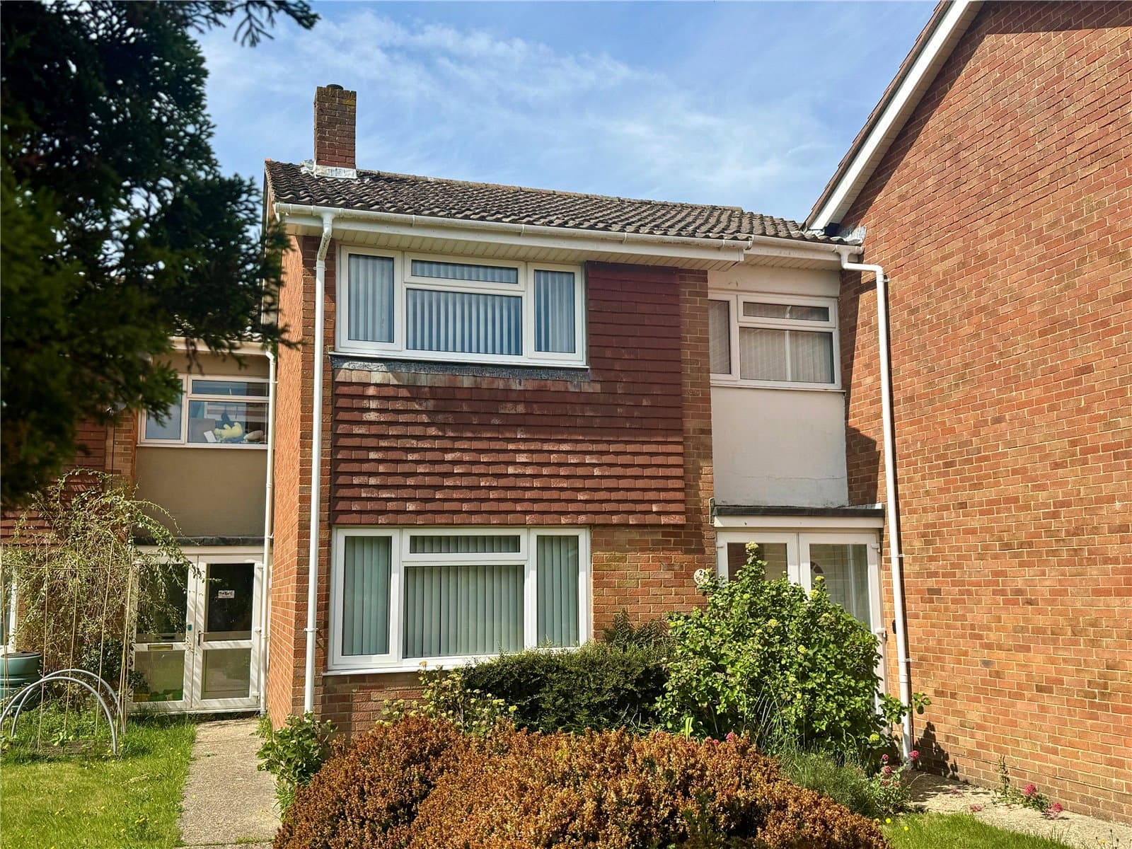 Larch Close, Hordle, Hampshire, SO41 0GX