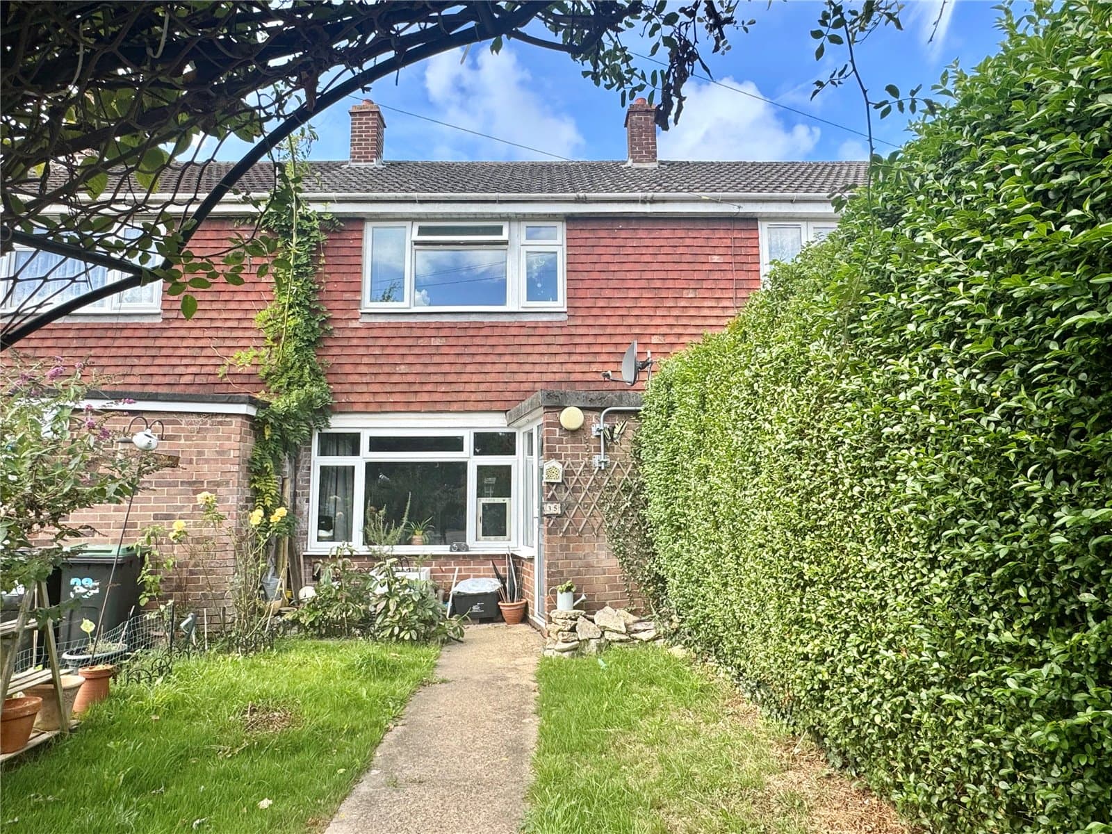 Howards Mead, Pennington, Lymington, Hampshire, SO41 8GH