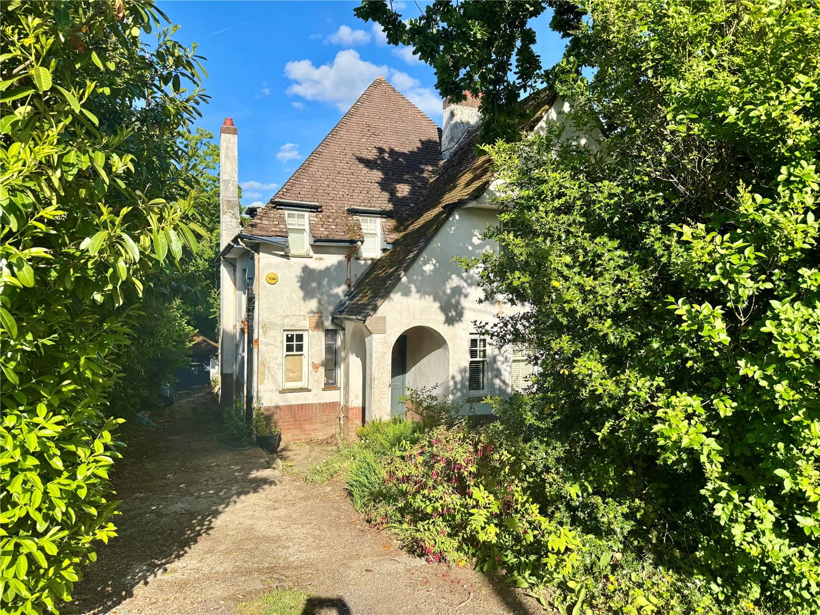 Dilly Lane, Barton On Sea, Hampshire, BH25 7DQ