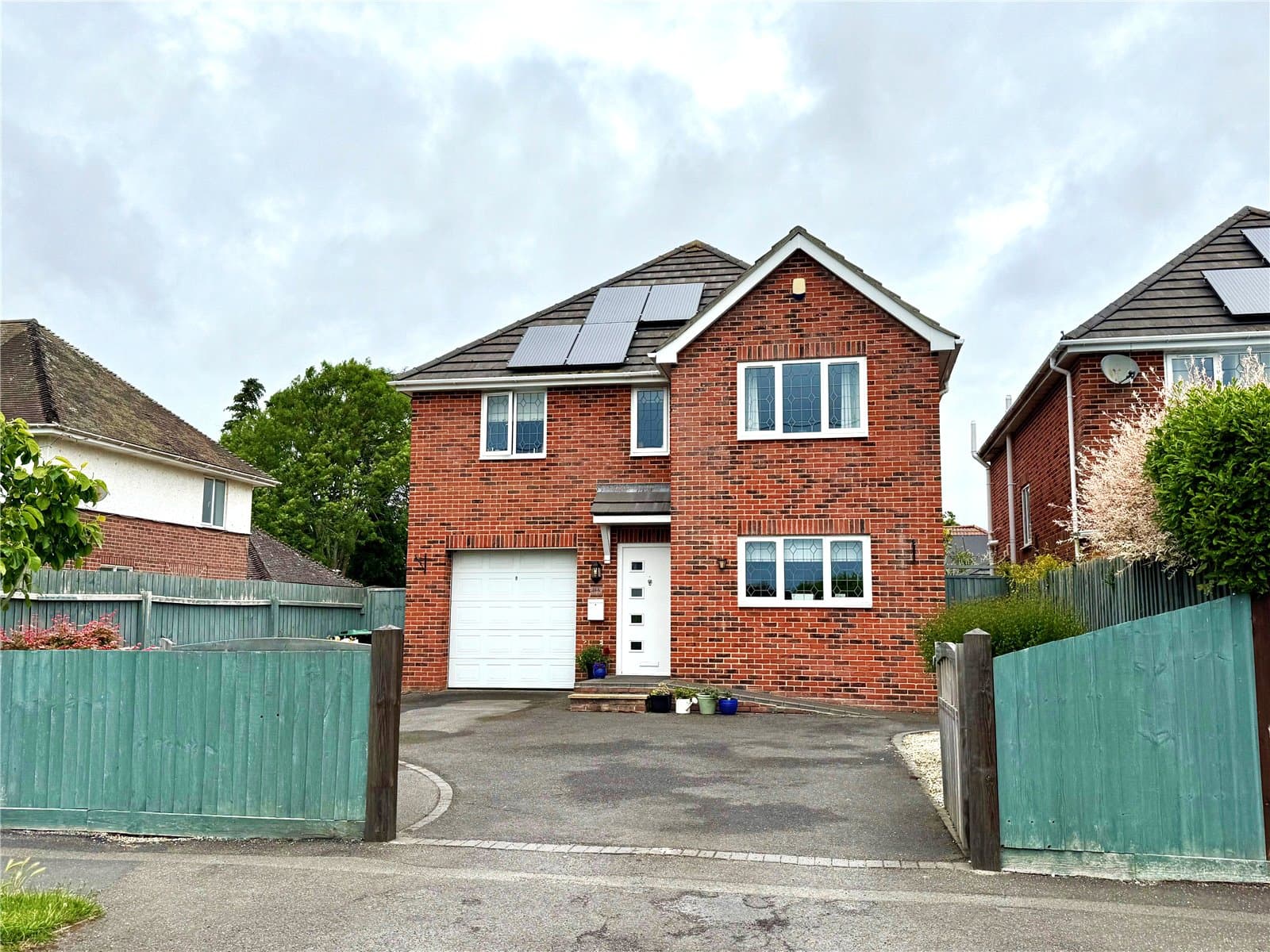Avenue Road, New Milton, Hampshire, BH25 5JP