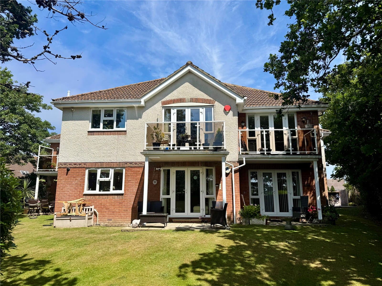 Caslake Close, New Milton, Hampshire, BH25 6QD