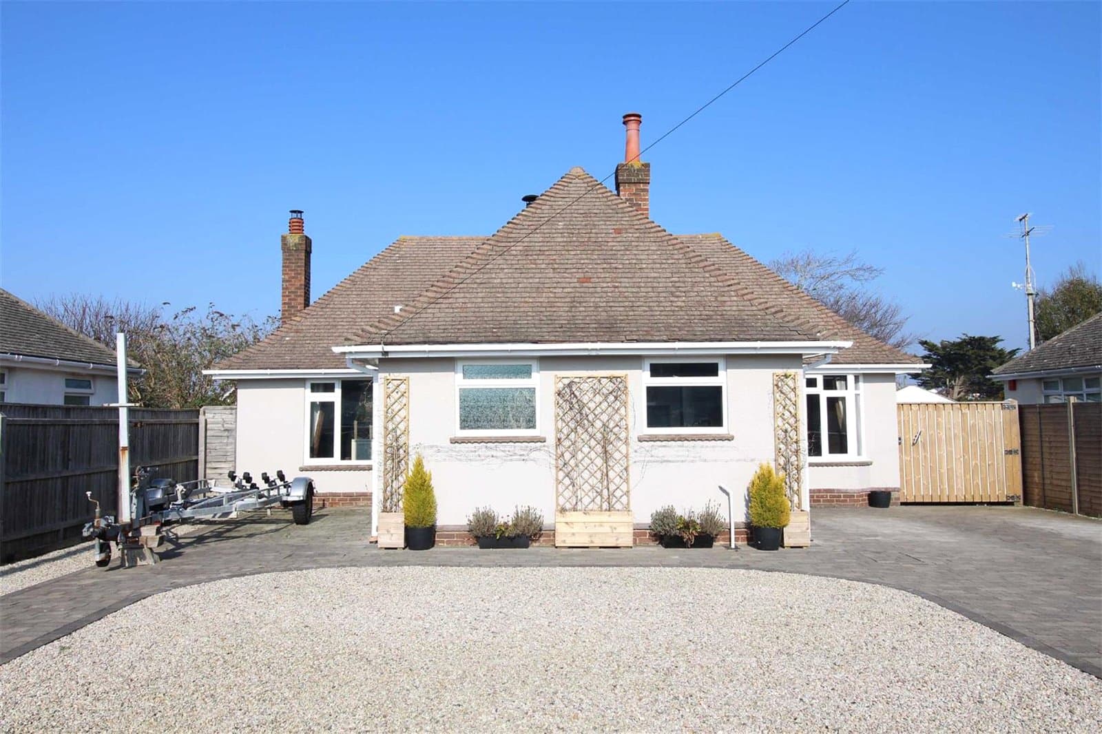 Seafield Close, Barton On Sea, Hampshire, BH25 7HR