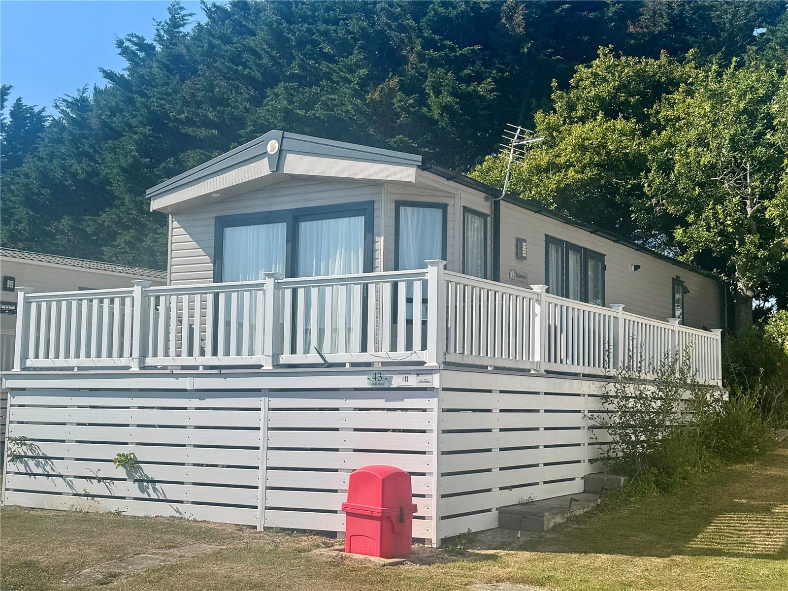 Seabreeze, Shorefield, Near Milford On Sea, Hampshire, SO41 0LH