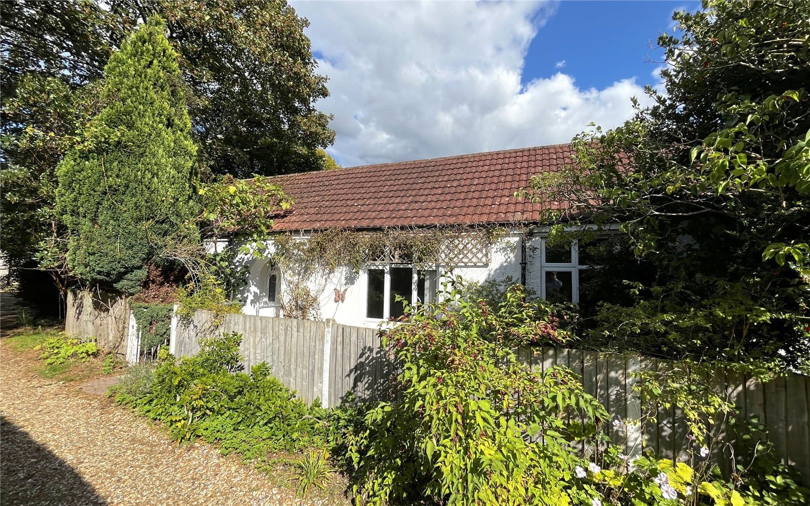 Bramble Lane, Highcliffe, Christchurch, Dorset, BH23 5NB
