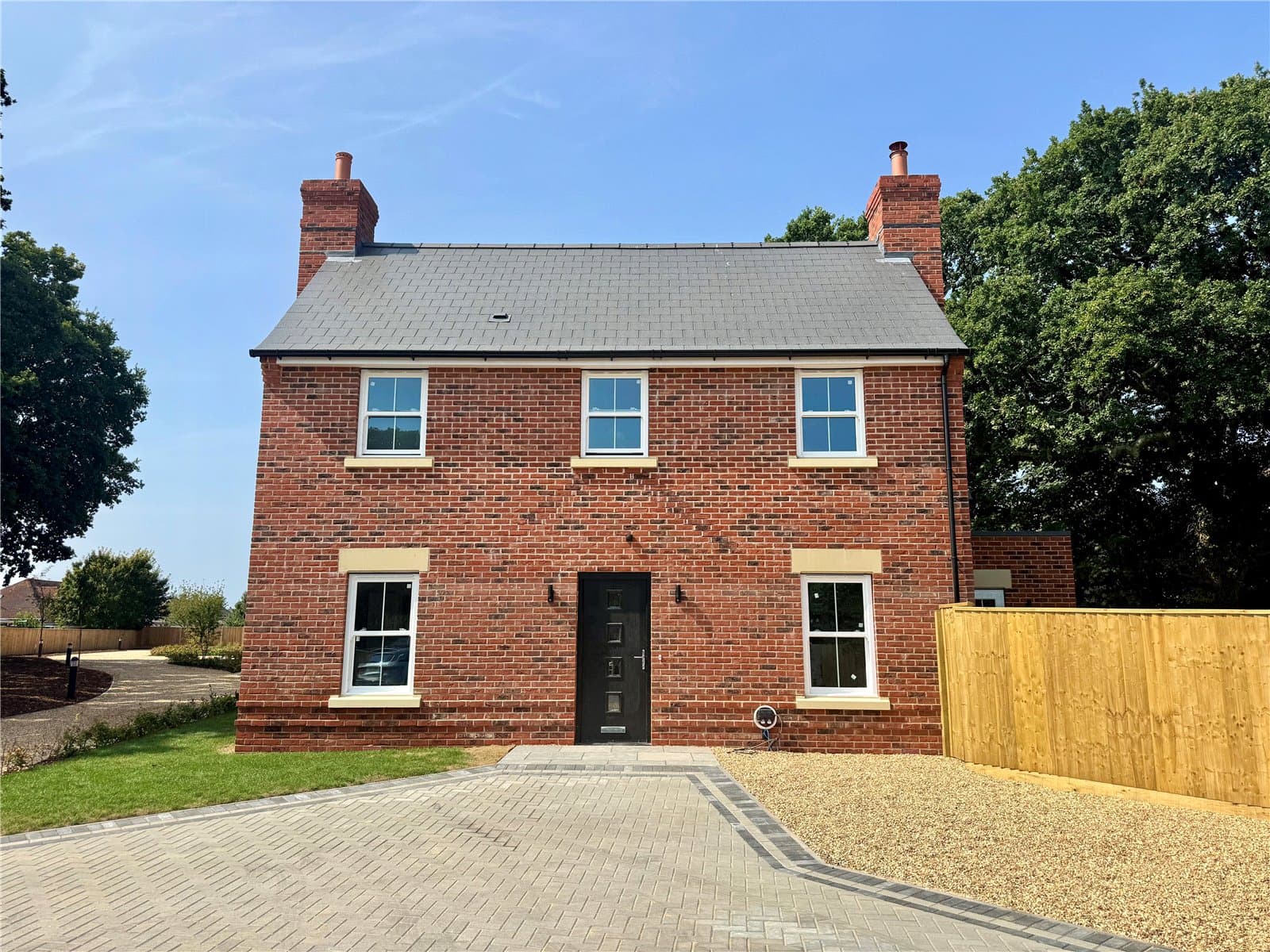 Kings Farm Lane, Hordle, Hampshire, SO41 0HD