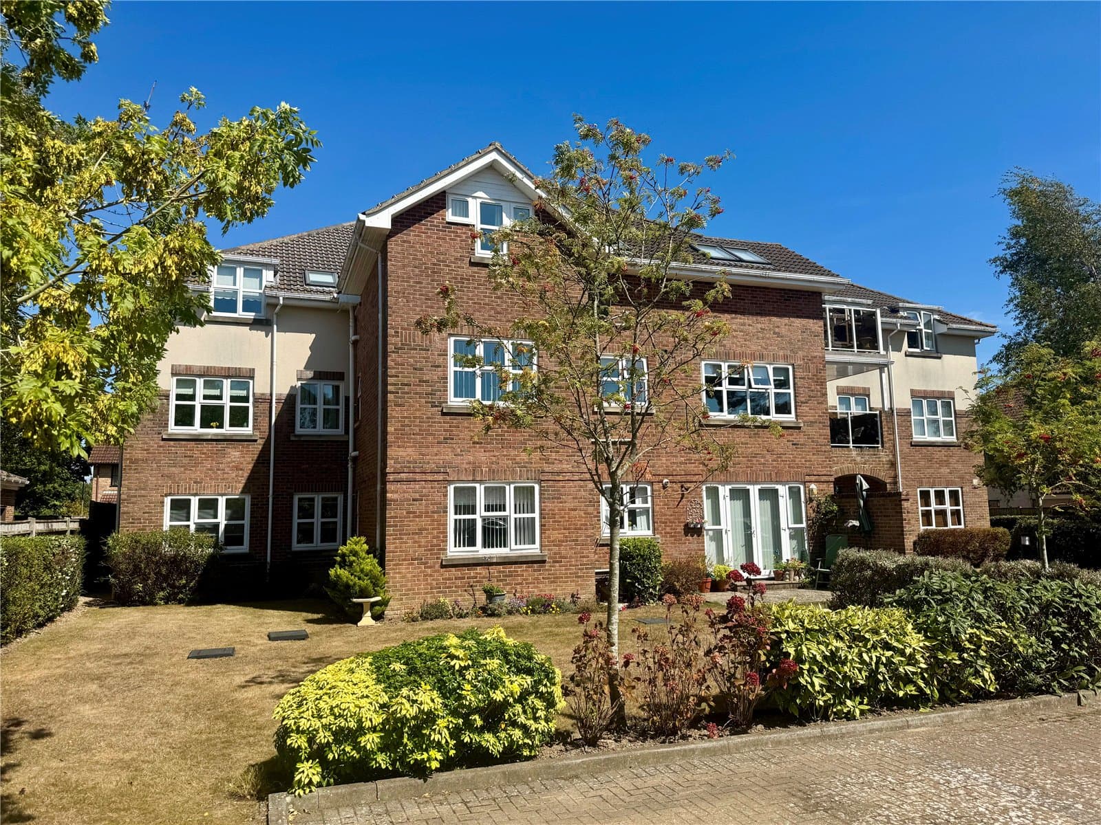 Victoria House, 48 Whitefield Road, New Milton, Hampshire, BH25 6AQ