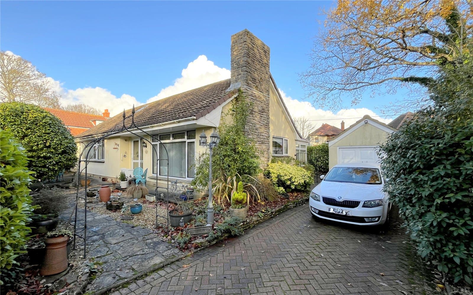 Bramble Lane, Highcliffe, Christchurch, Dorset, BH23 5NB