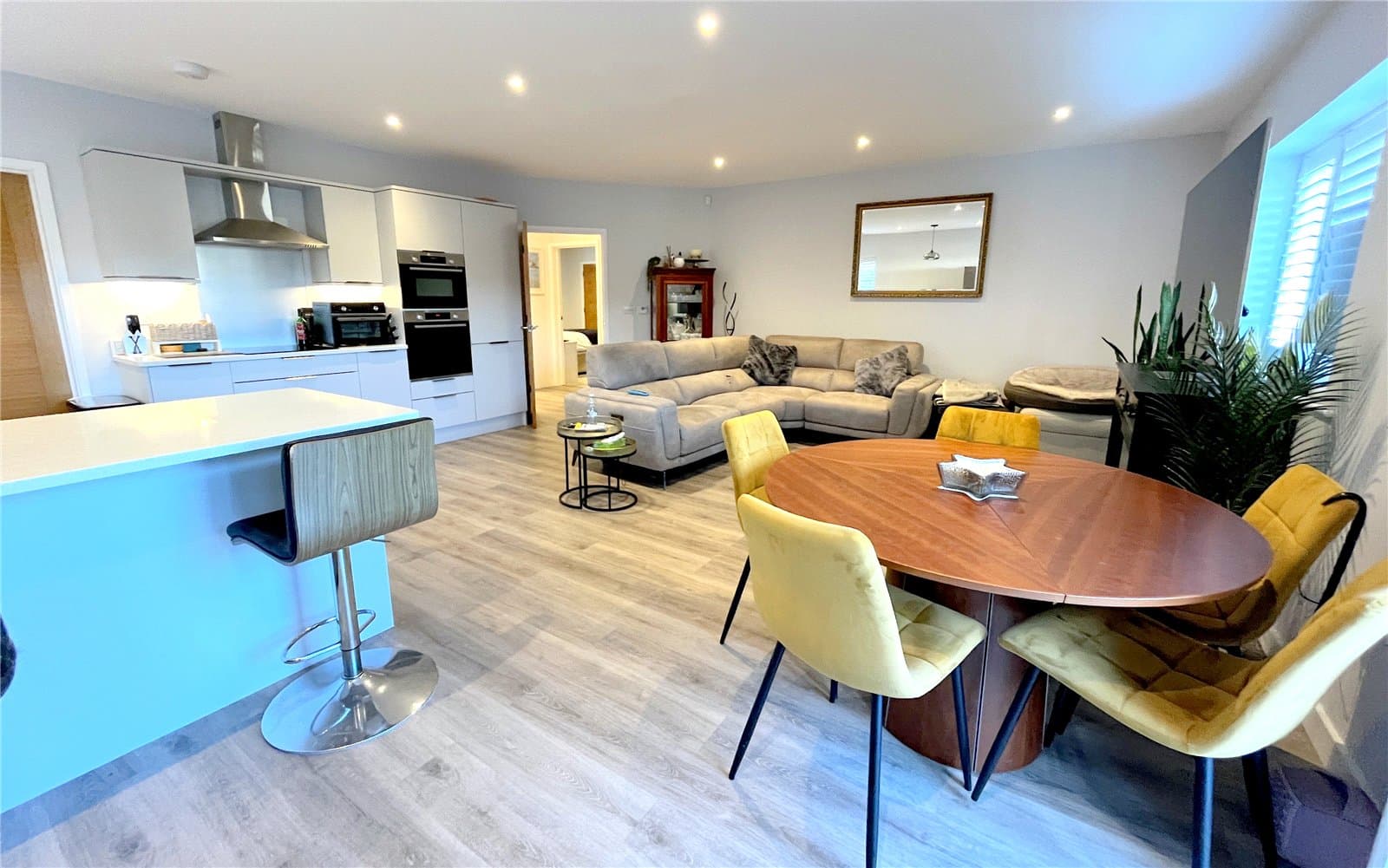 Seaton Road, Highcliffe, Christchurch, Dorset, BH23 5HW