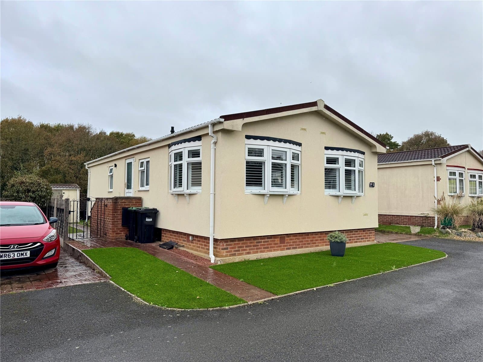 Knightcrest Park, Milford Road, Everton, Hampshire, SO41 0BA