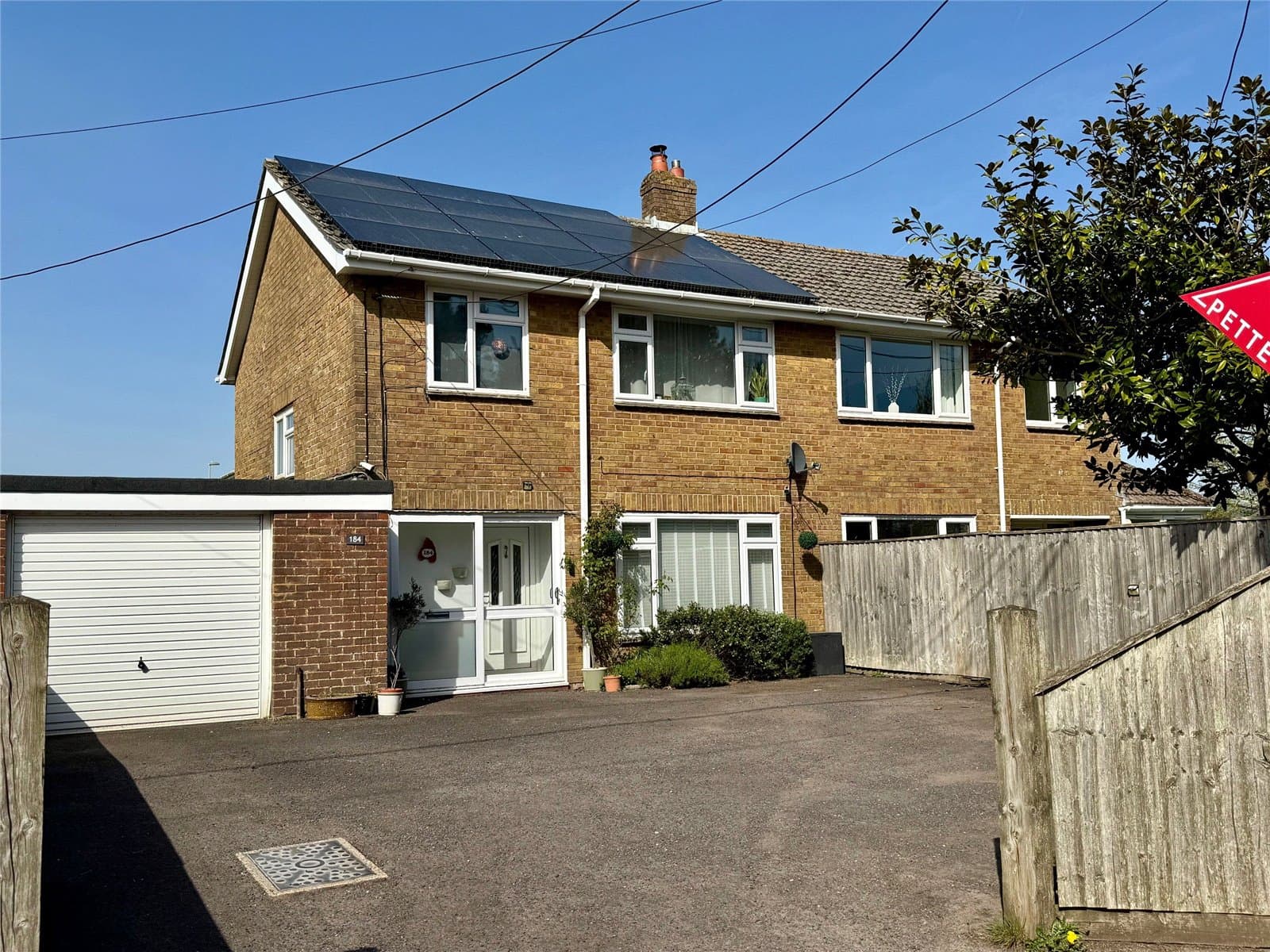 Gore Road, New Milton, Hampshire, BH25 5NQ