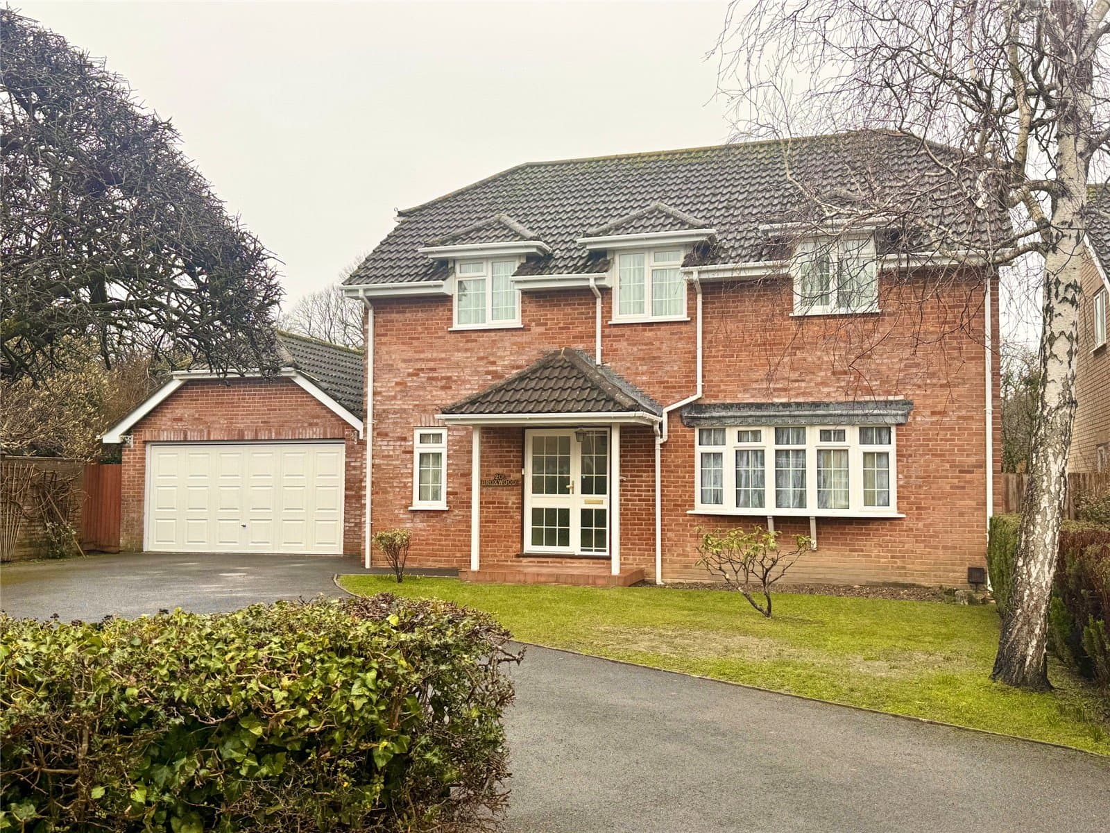 Larkshill Close, New Milton, Hampshire, BH25 5RN