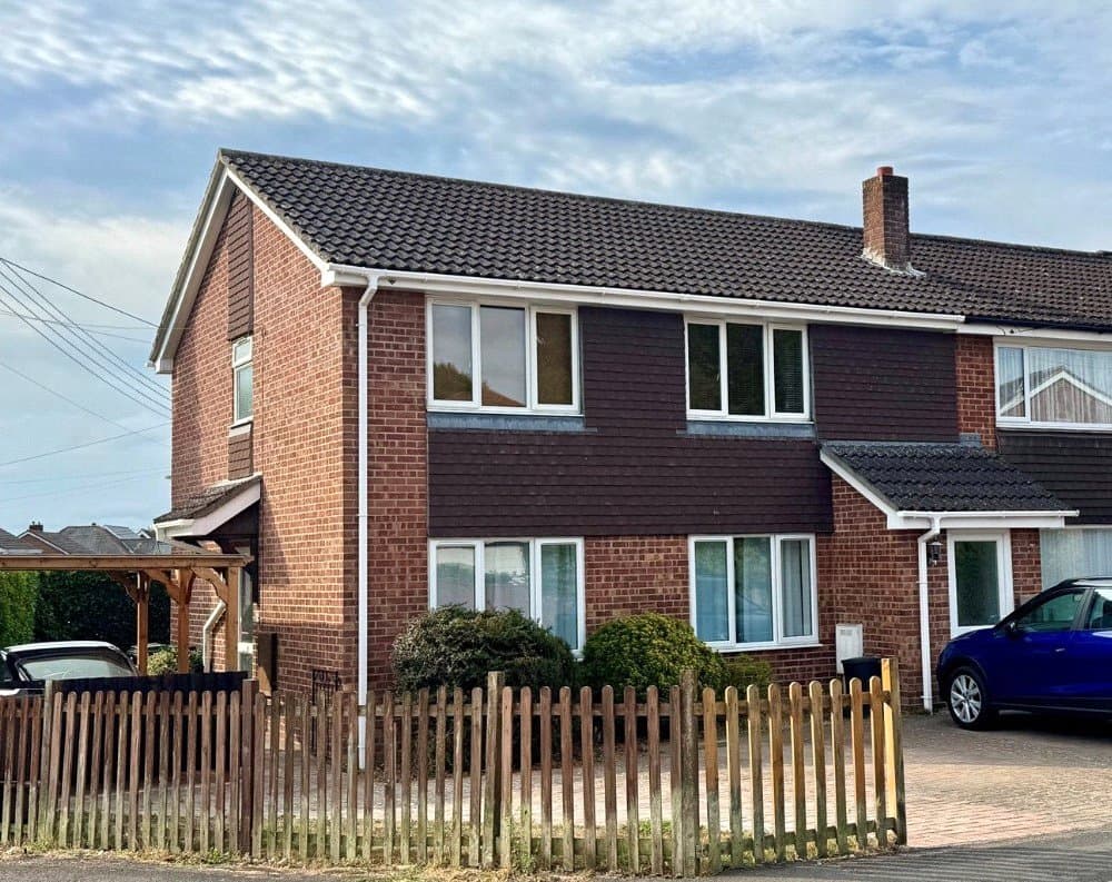 Albert Road, New Milton, Hampshire, BH25 6SP