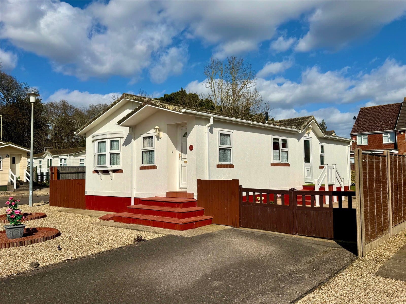 Hurst Close, Naish Estate, New Milton, Hampshire, BH25 7RF